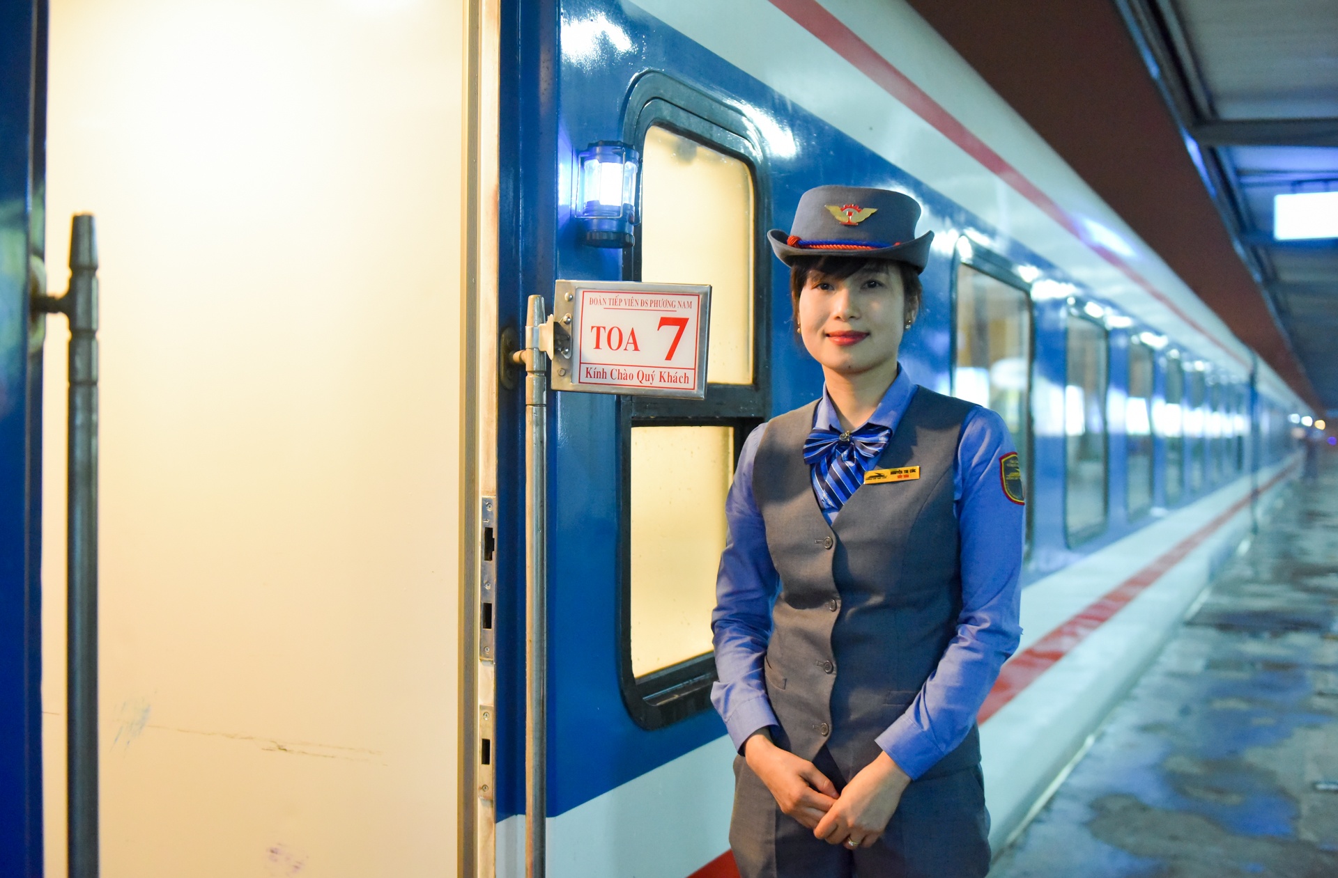 chuyen tau cuoi nam anh 4