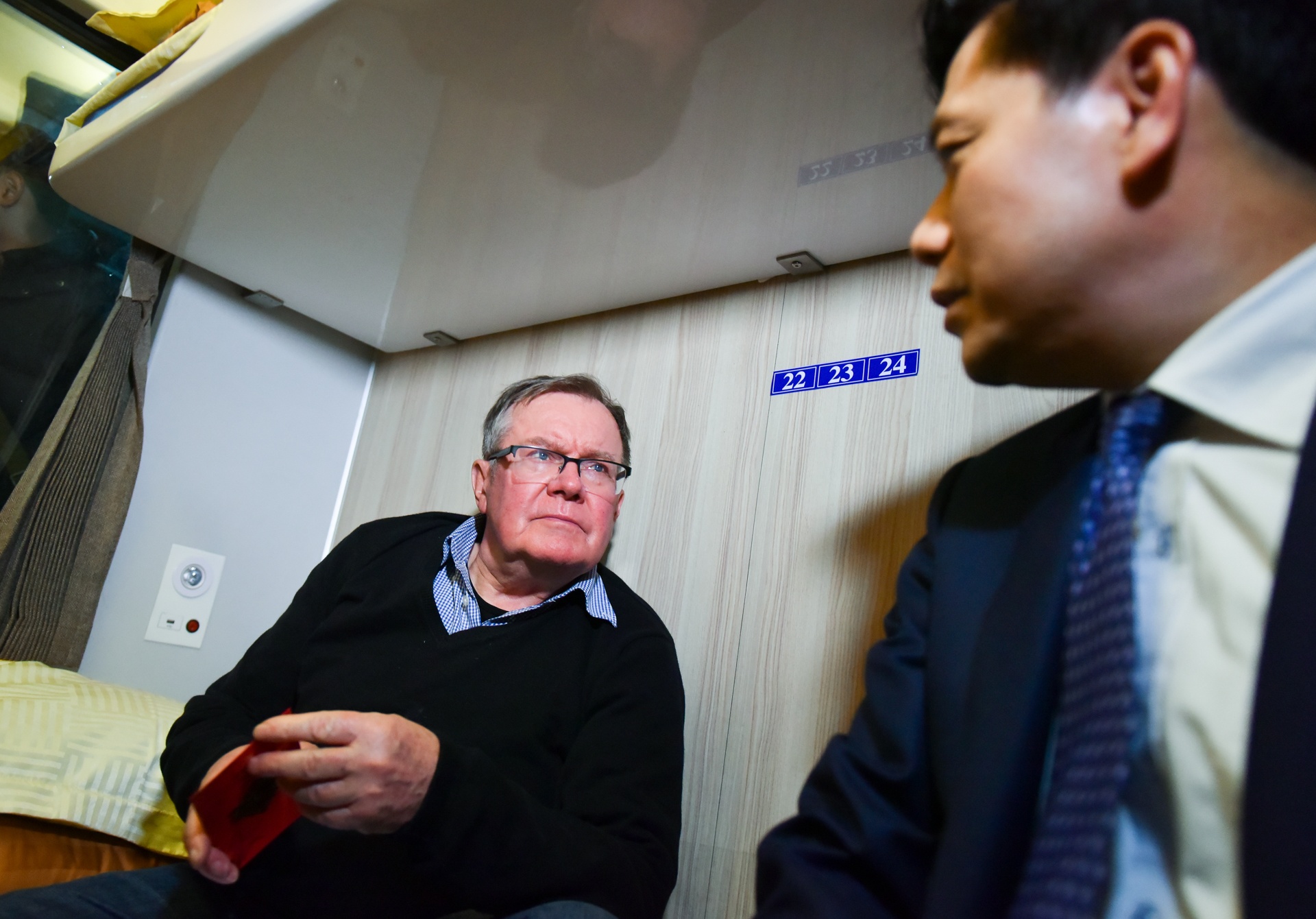 chuyen tau cuoi nam anh 6