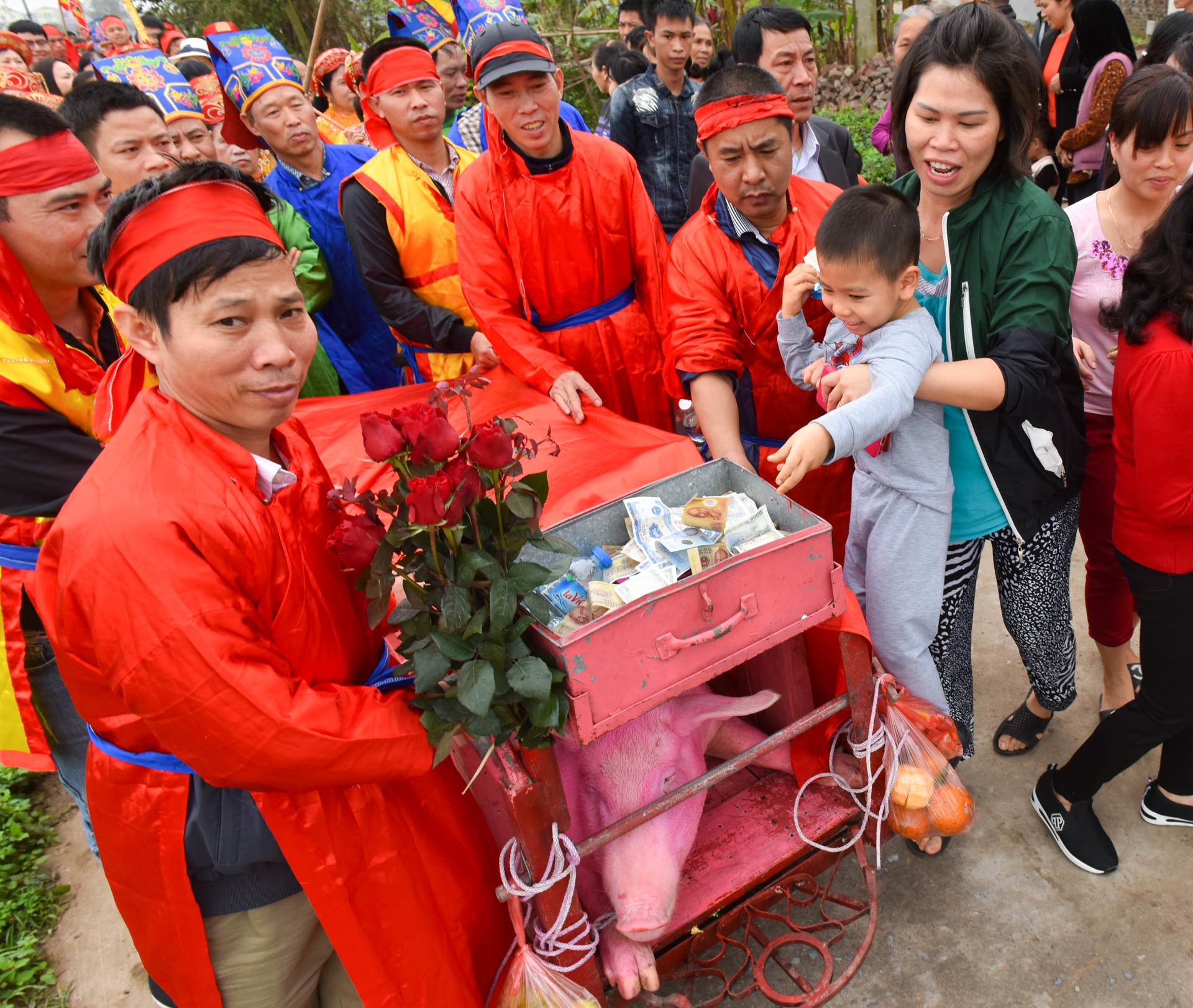 le hoi chem lon Nem Thuong anh 6