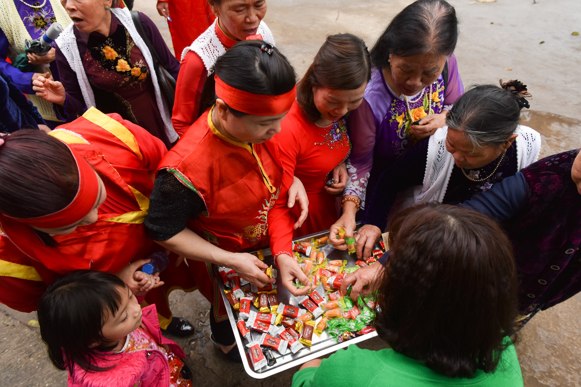 le hoi chem lon Nem Thuong anh 7