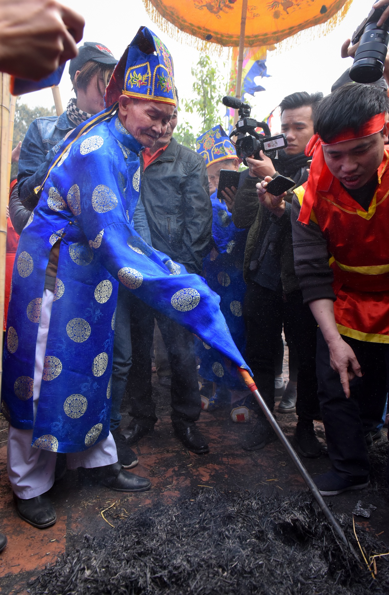 thoi com thi lang Thi Cam anh 11