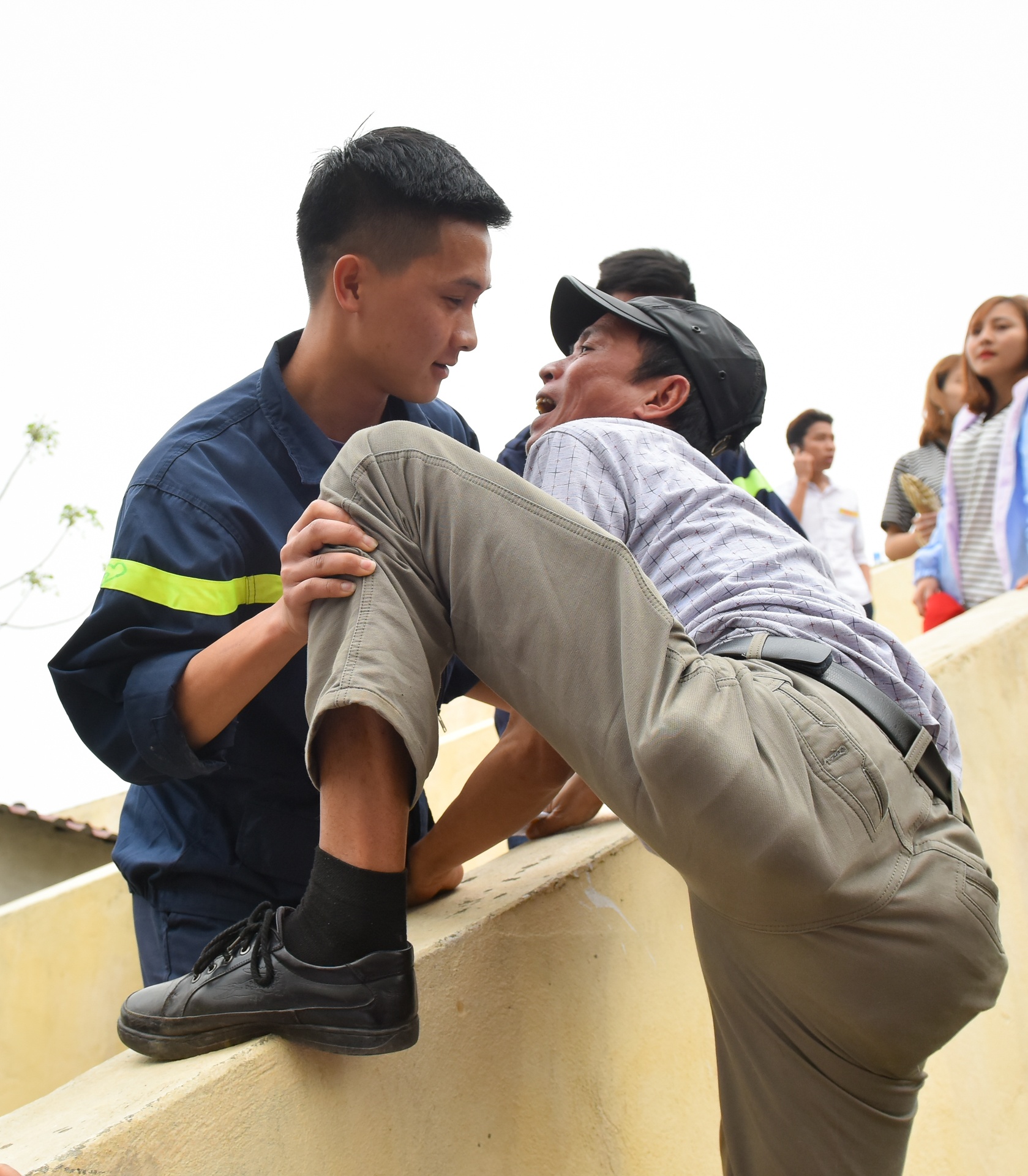 le hoi choi trau hai luu ban ve tra hinh anh 8