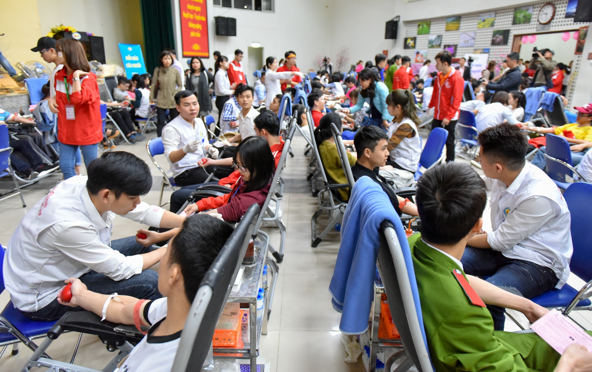 le hoi xuan hong 2018 anh 1