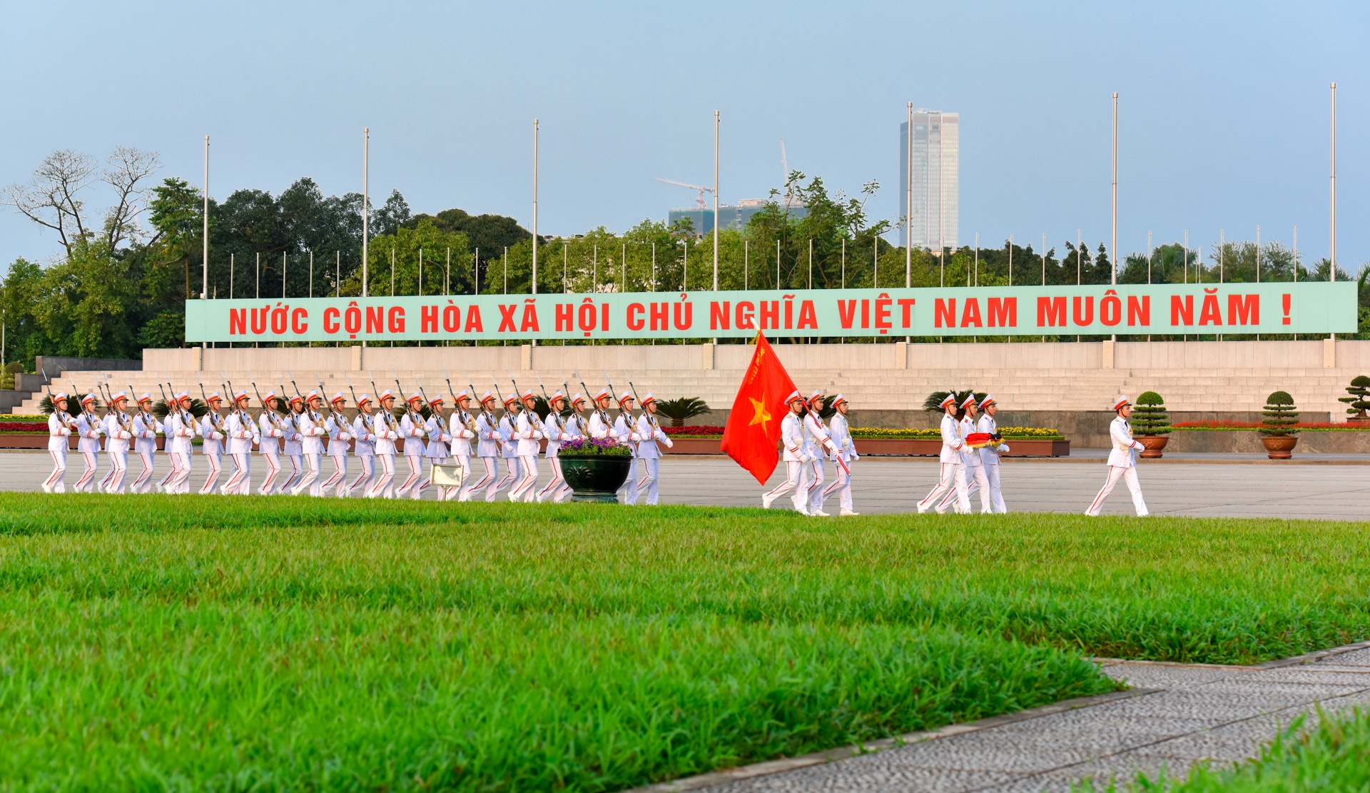 treo co ru quoc tang Phan Van Khai anh 1