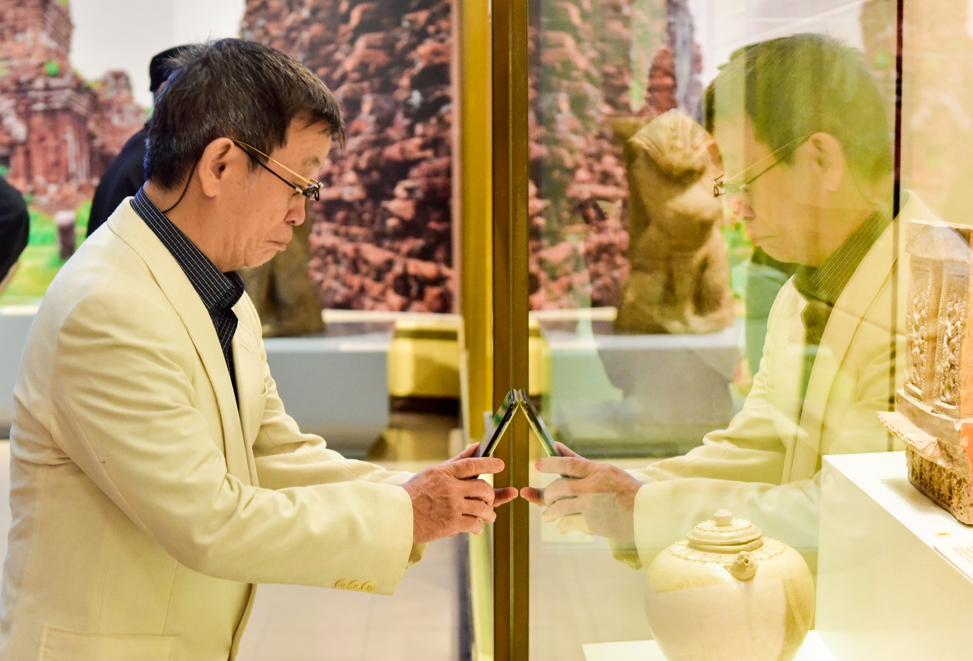 300 bau vat khao co hoc anh 13