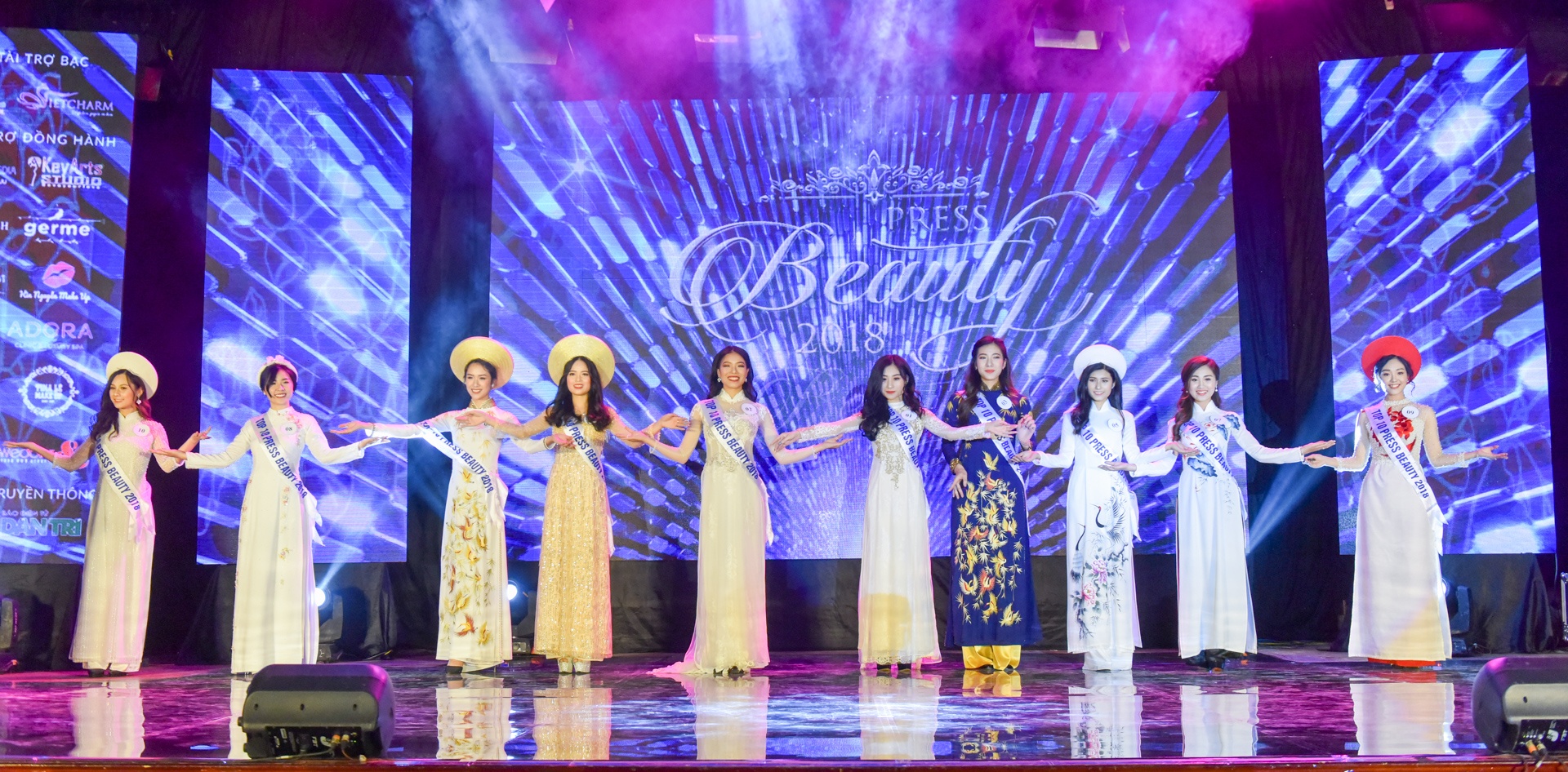 hoa khoi hoc vien bao chi anh 1