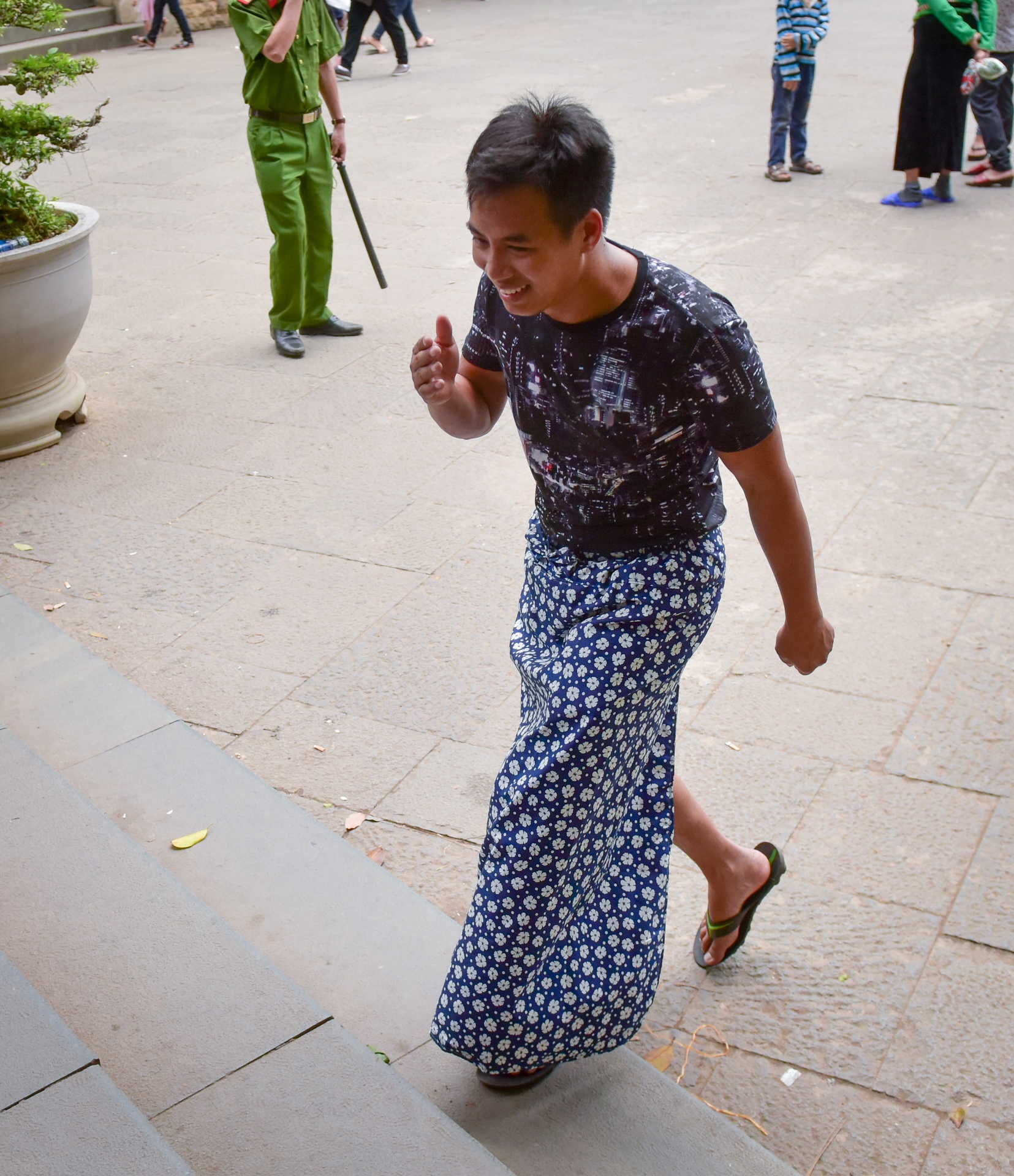 trum khan chong nang vao den Hung anh 4