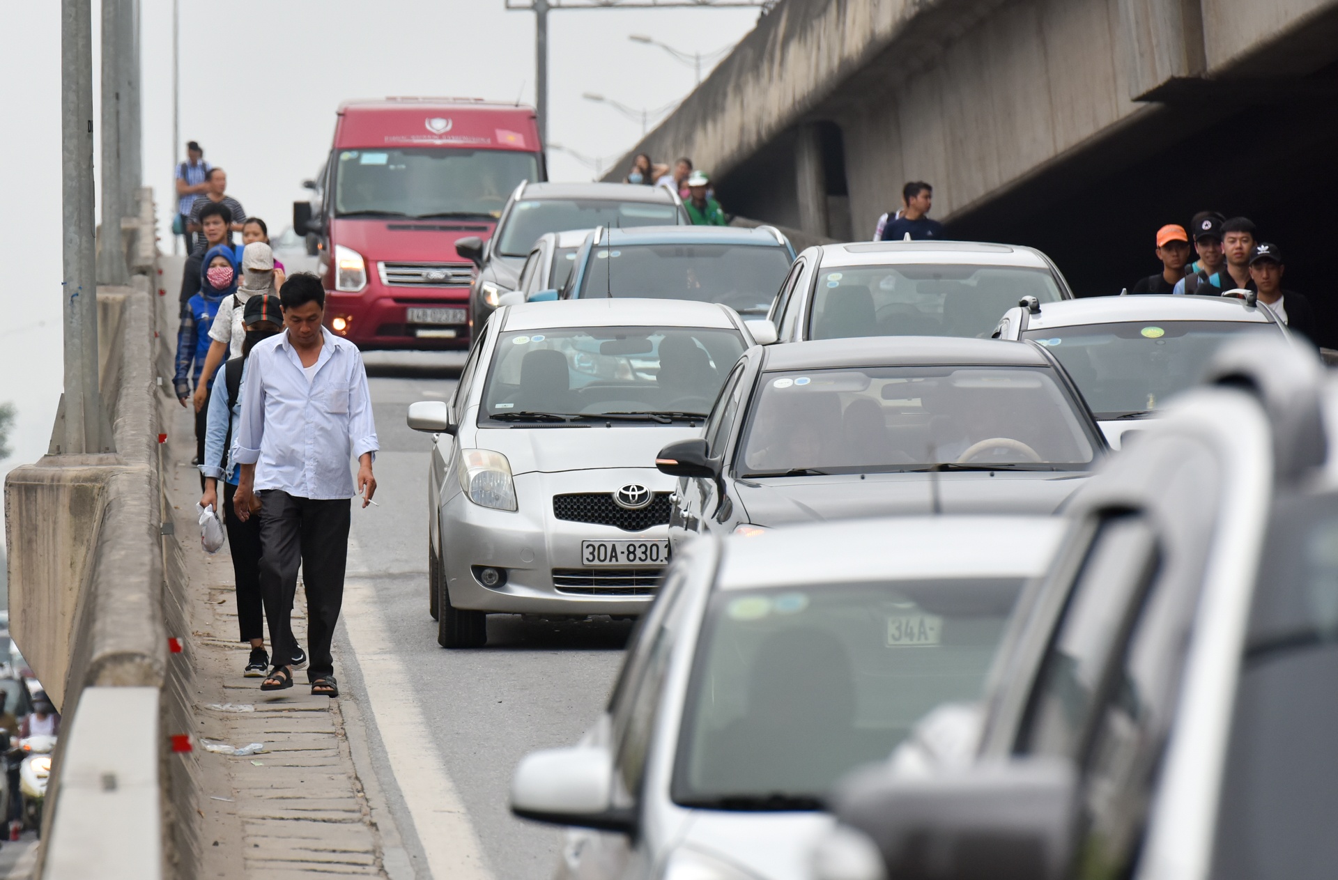 tac duong sau nghi le anh 11