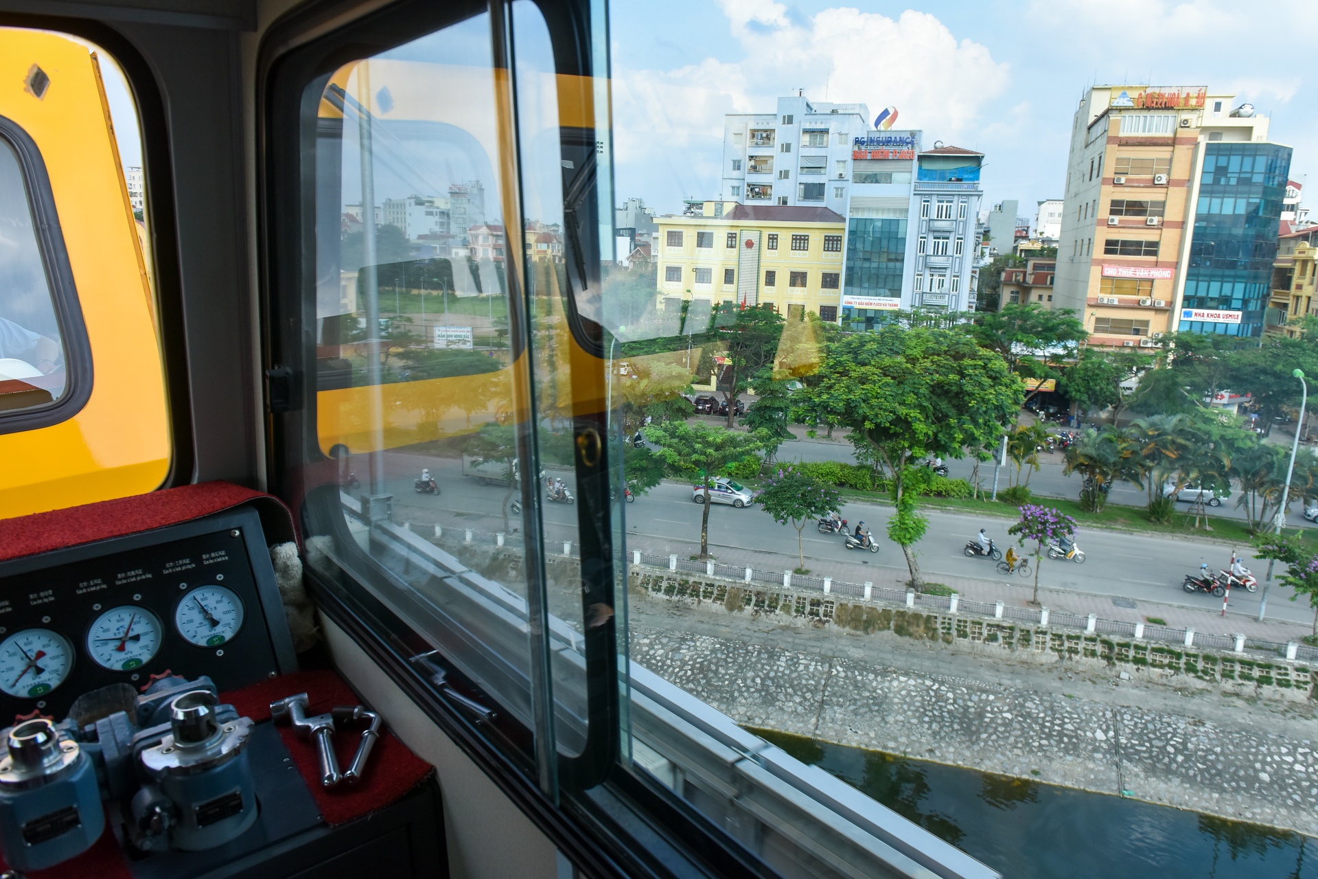 bo truong GTVT di thu tau duong sat tren cao anh 10