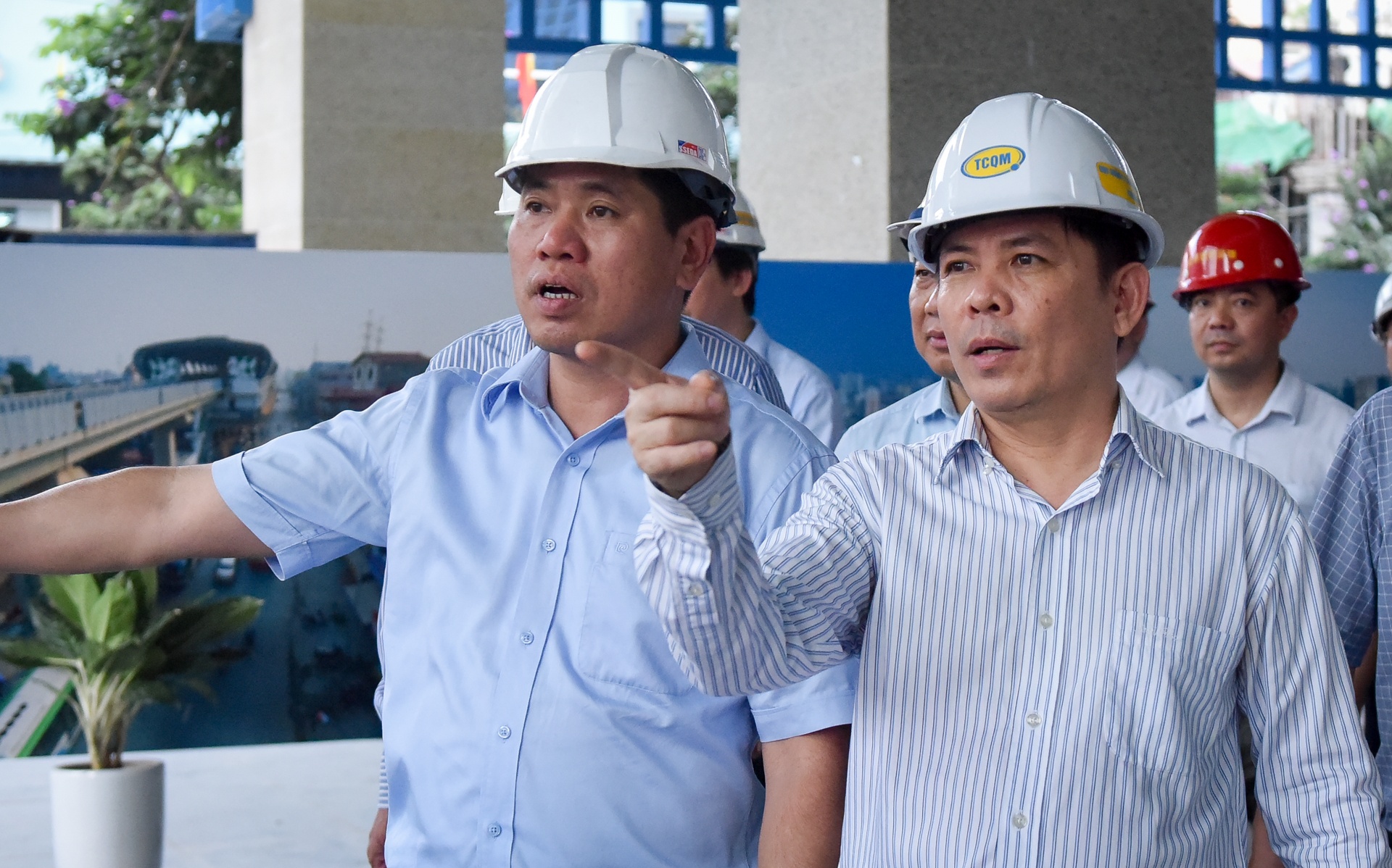 bo truong GTVT di thu tau duong sat tren cao anh 3