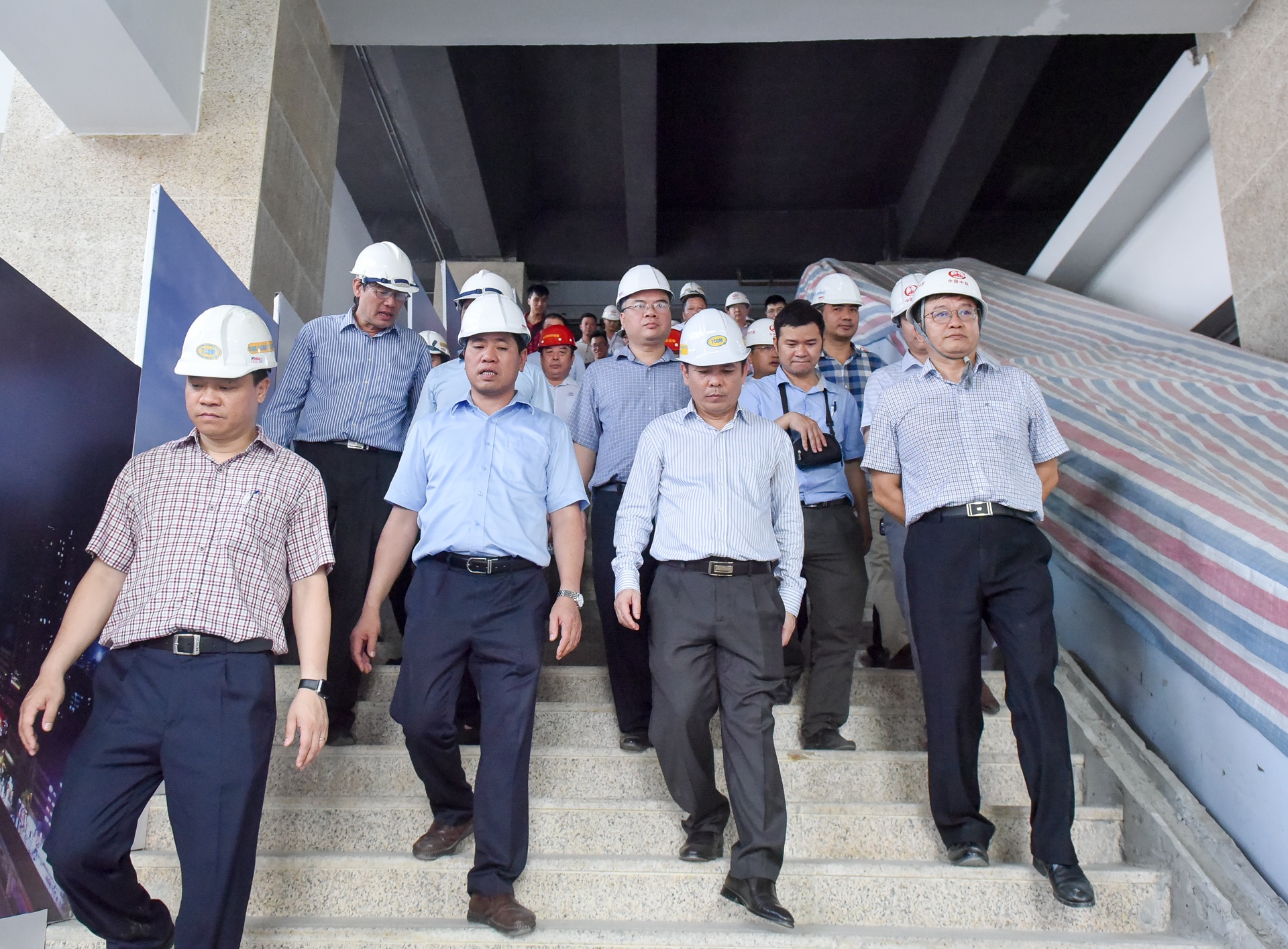 bo truong GTVT di thu tau duong sat tren cao anh 6