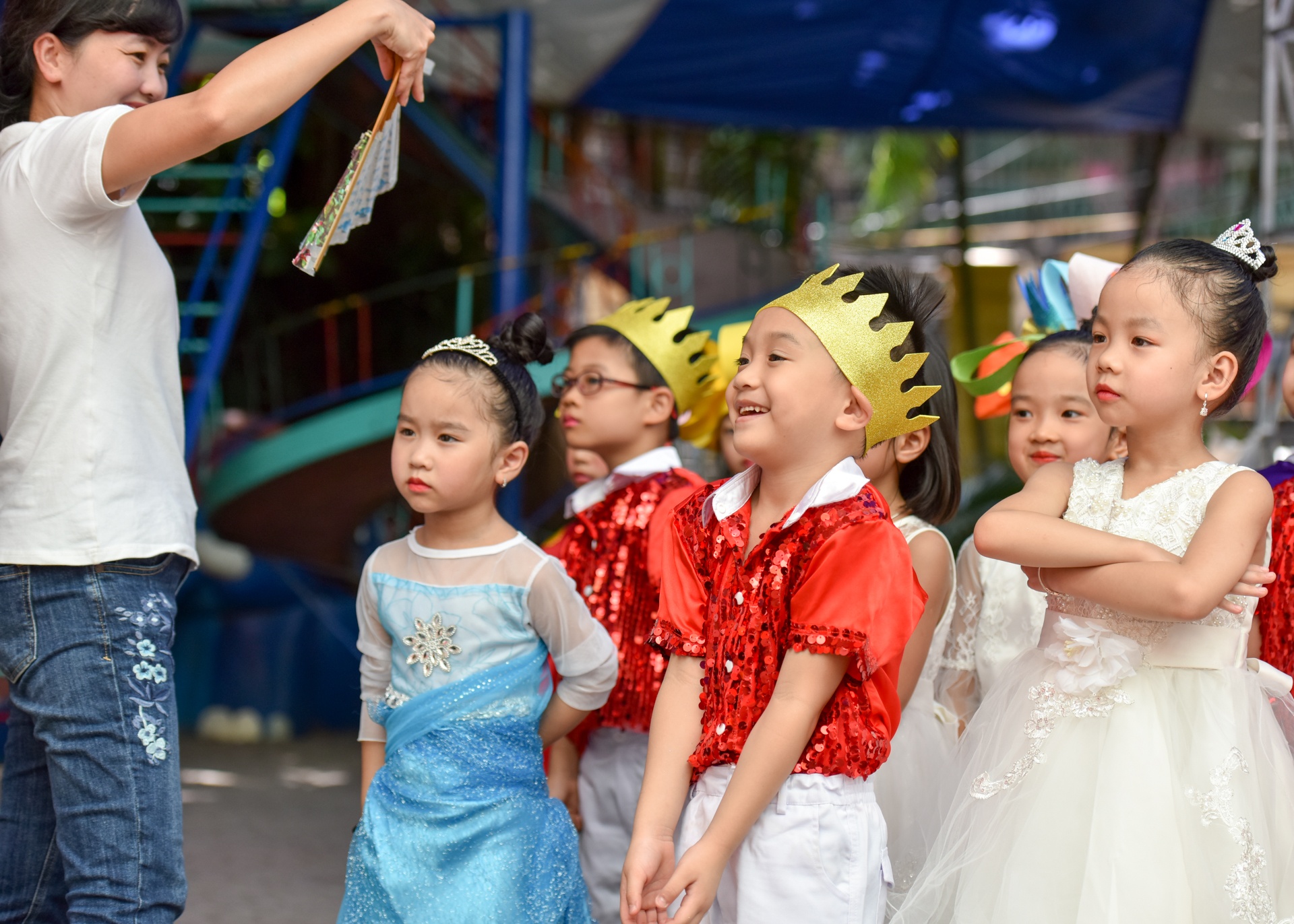 chia tay truong mau giao anh 9