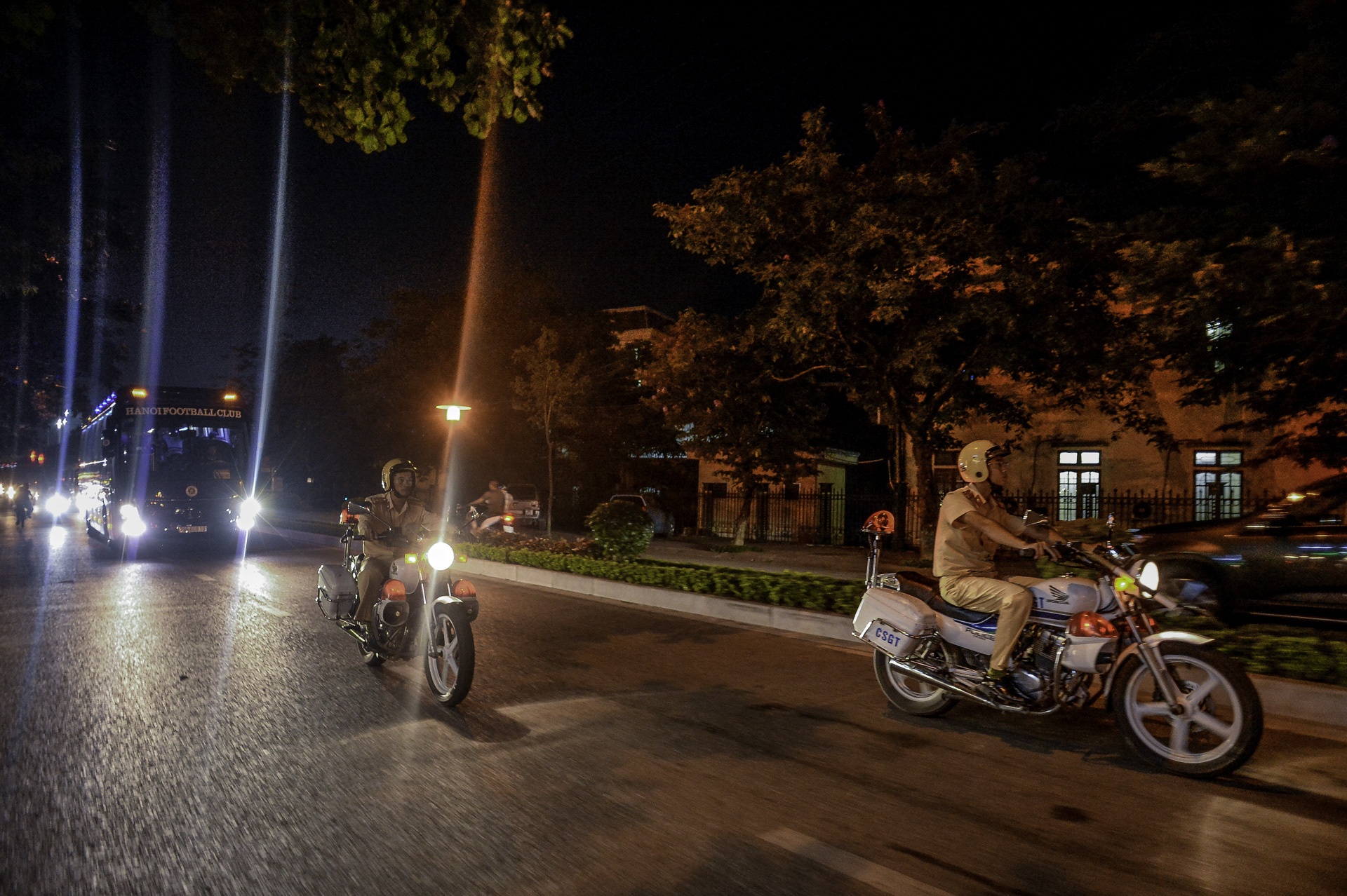 canh sat ho tong cau lac bo ha noi anh 8