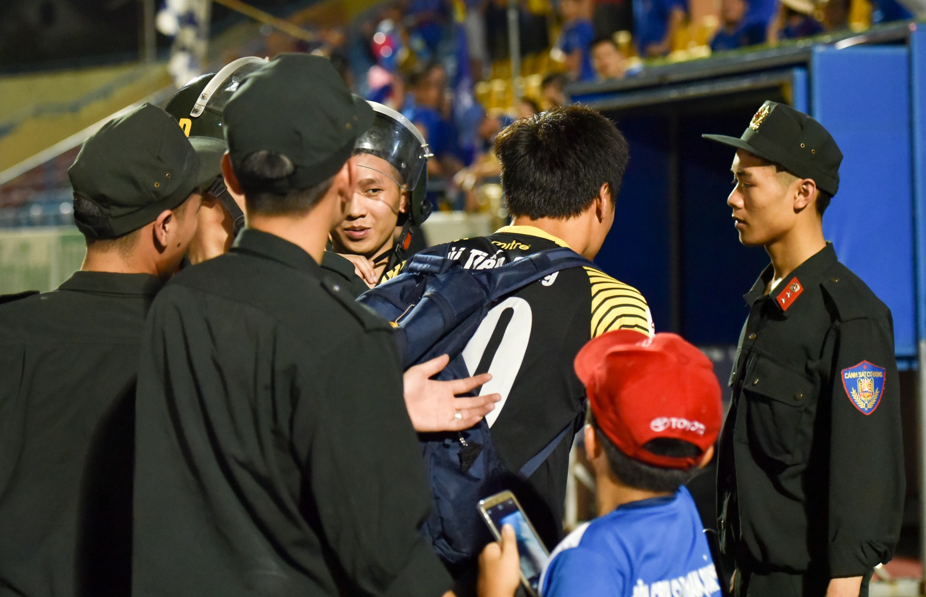 Bui Tien Dung thao chay anh 8