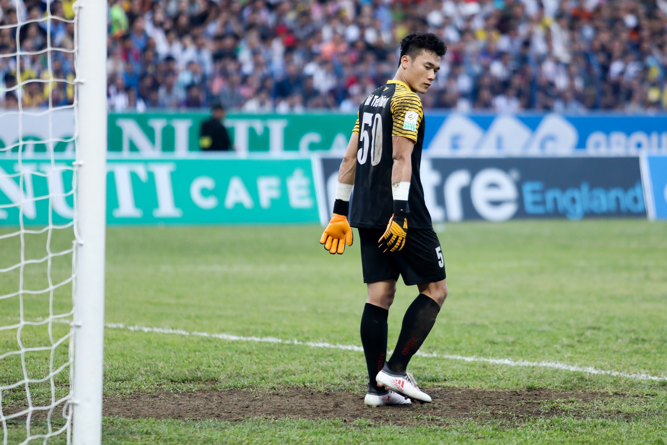 Cong phuong ghi ban anh 9