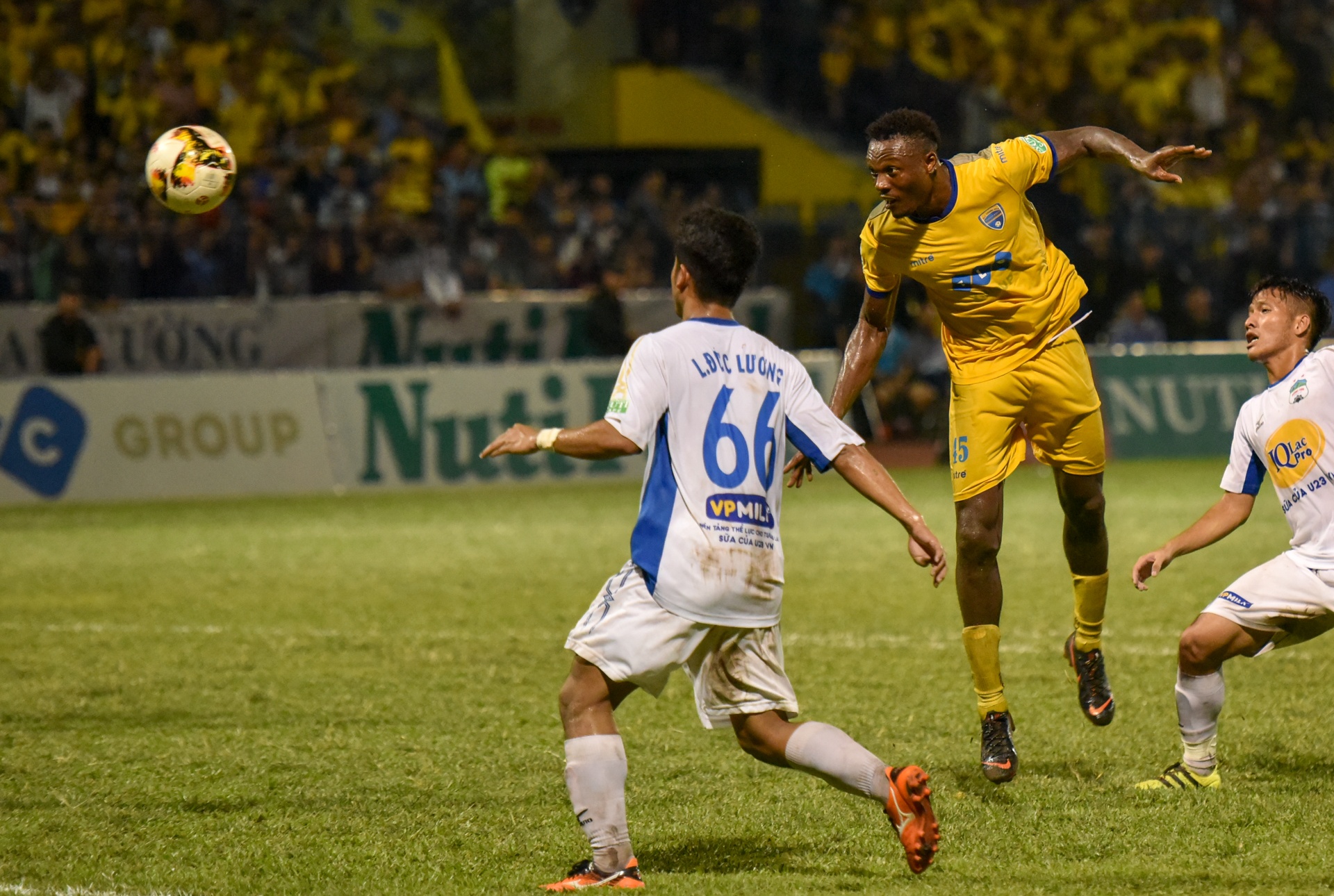 Cong phuong ghi ban anh 8