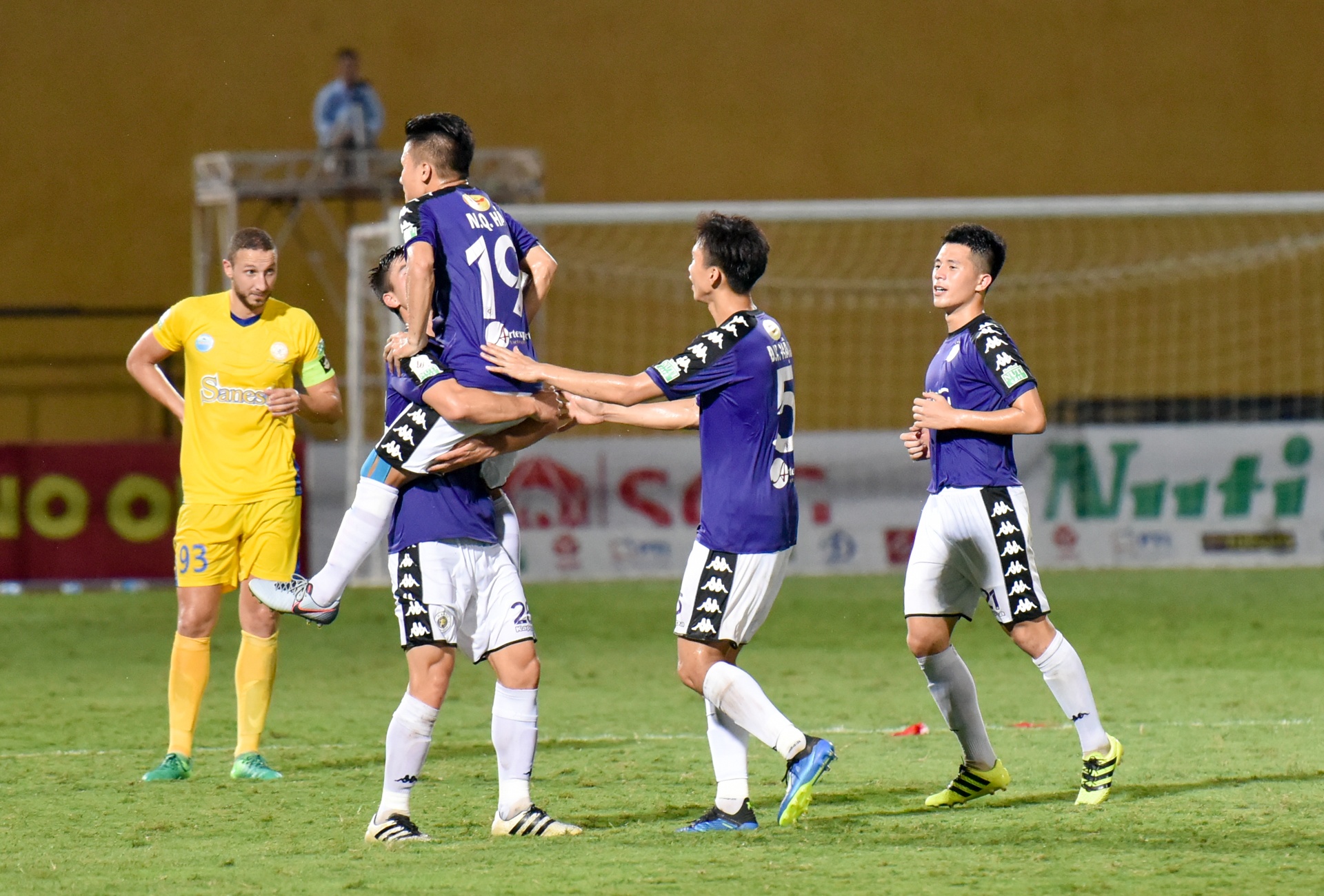 Quang hai tai hien cau vong tuyet anh 13