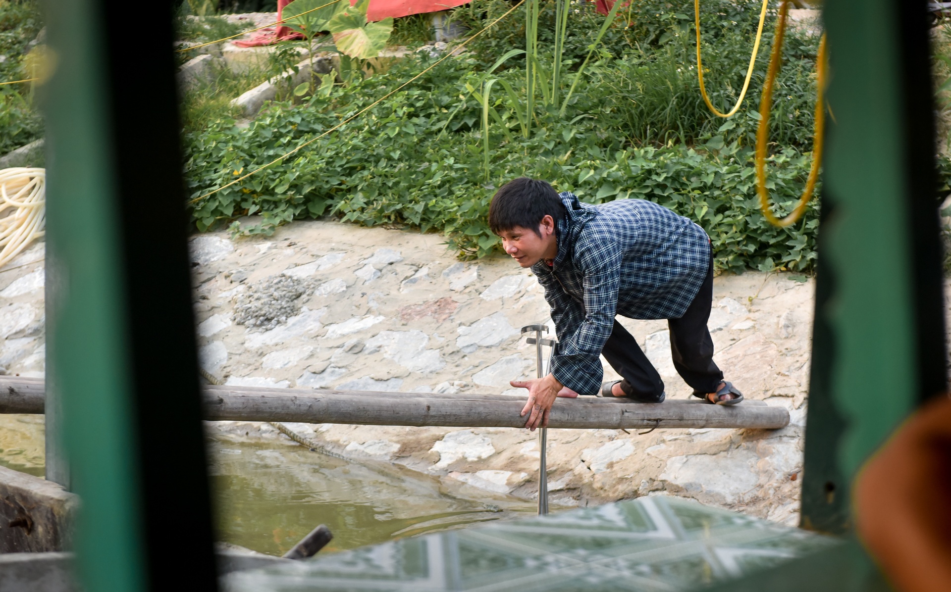 Xom chai that hoc anh 22