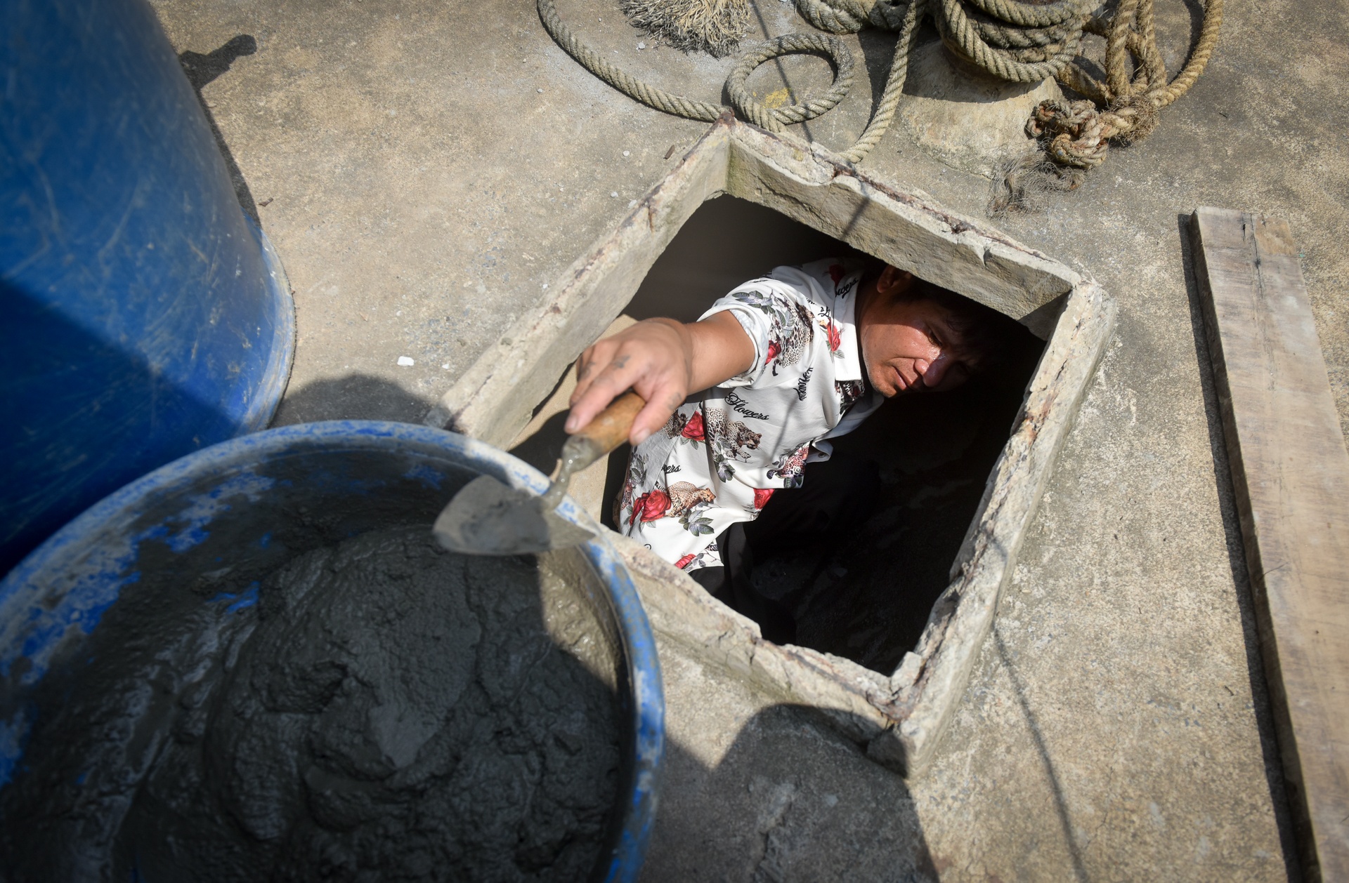 Xom chai that hoc anh 24