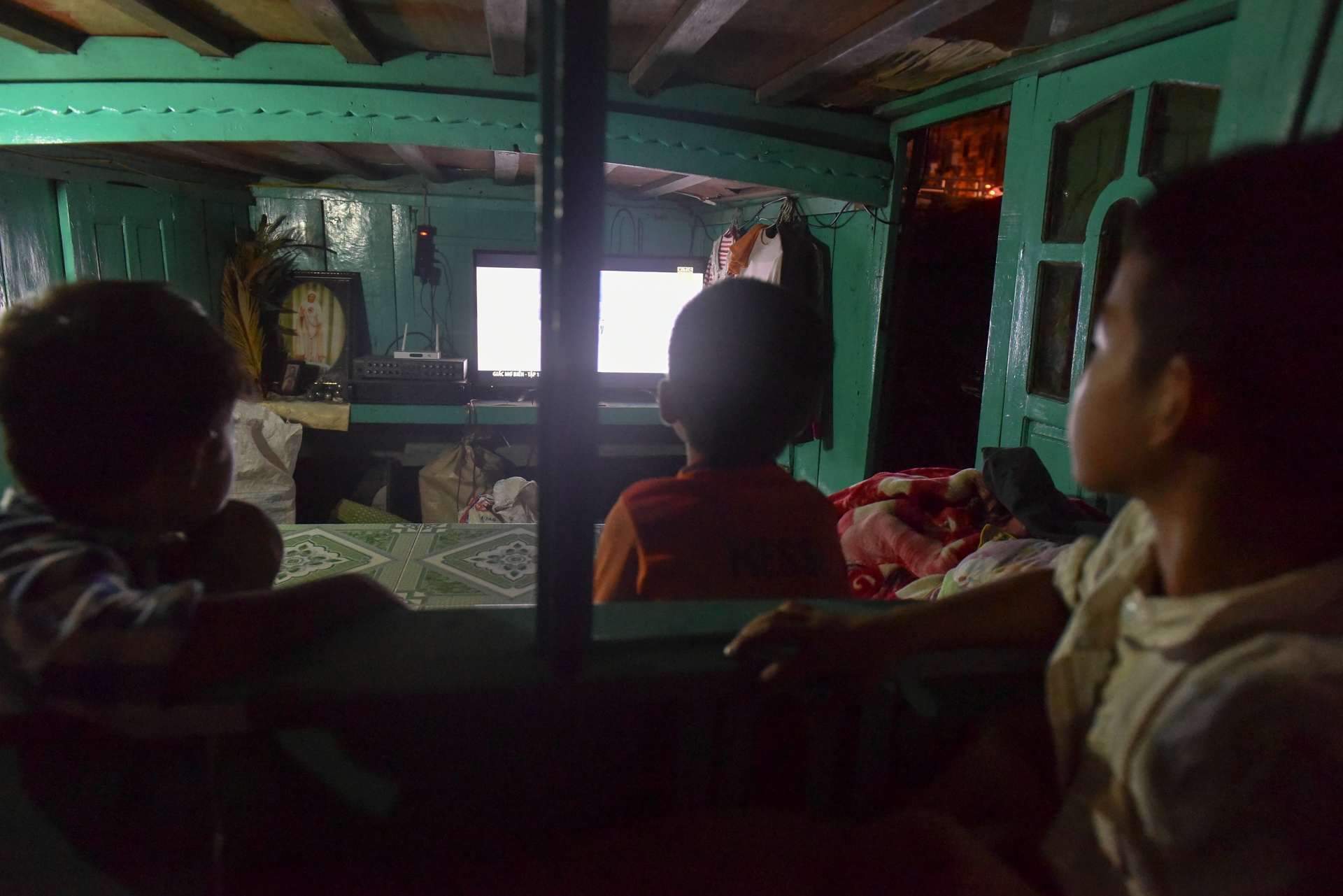 Xom chai that hoc anh 13