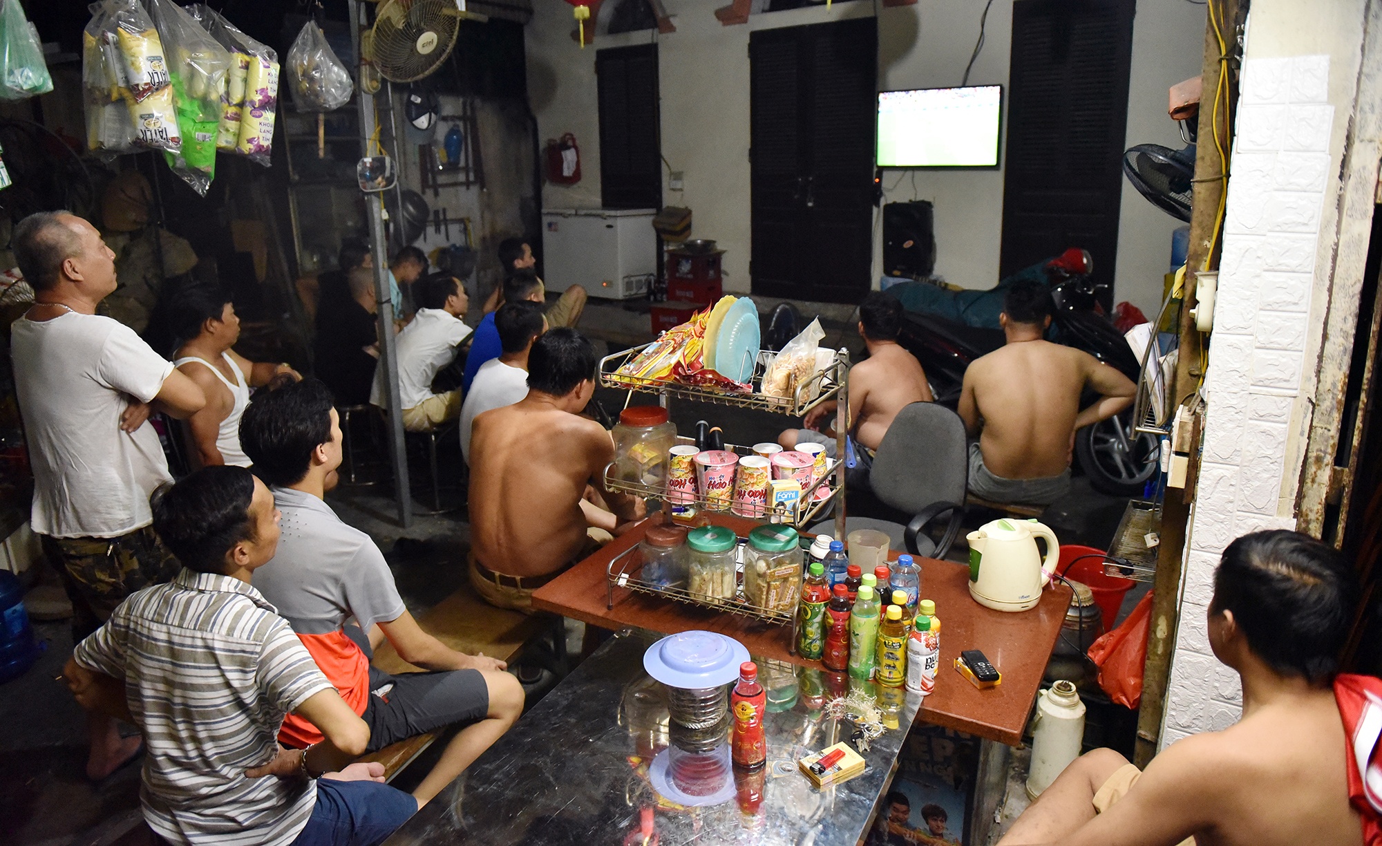 nguoi mac benh tim xem world cup anh 6