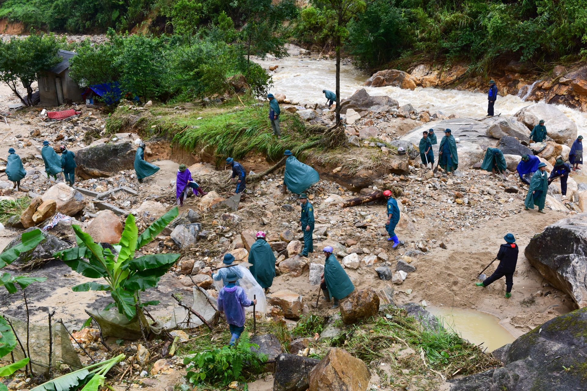 sat lo dat o Lai Chau anh 8