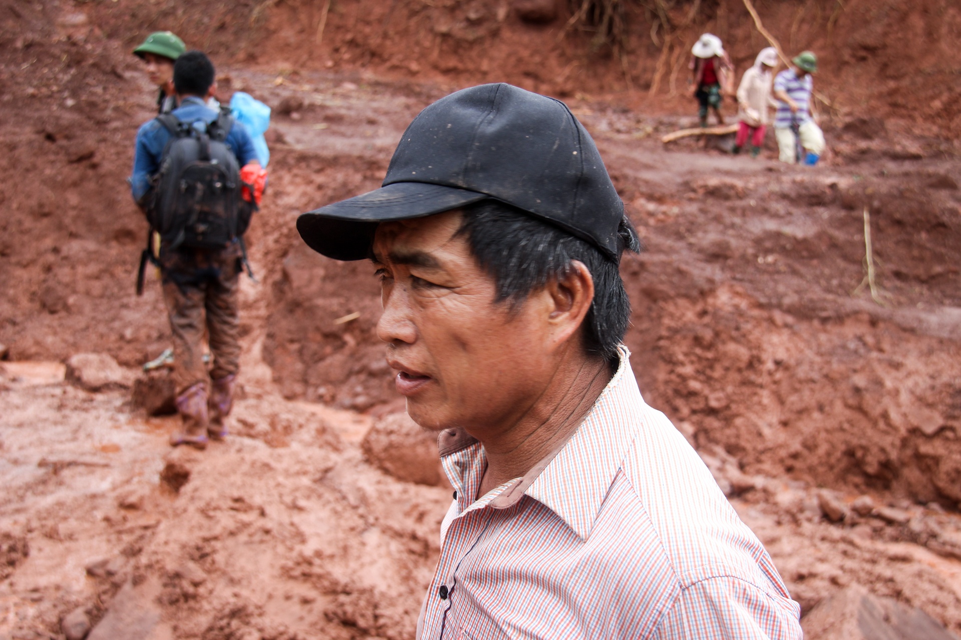 bản nghèo có 5 người mất tích ảnh 5 ban ngheo co 5 nguoi mat tich anh 5