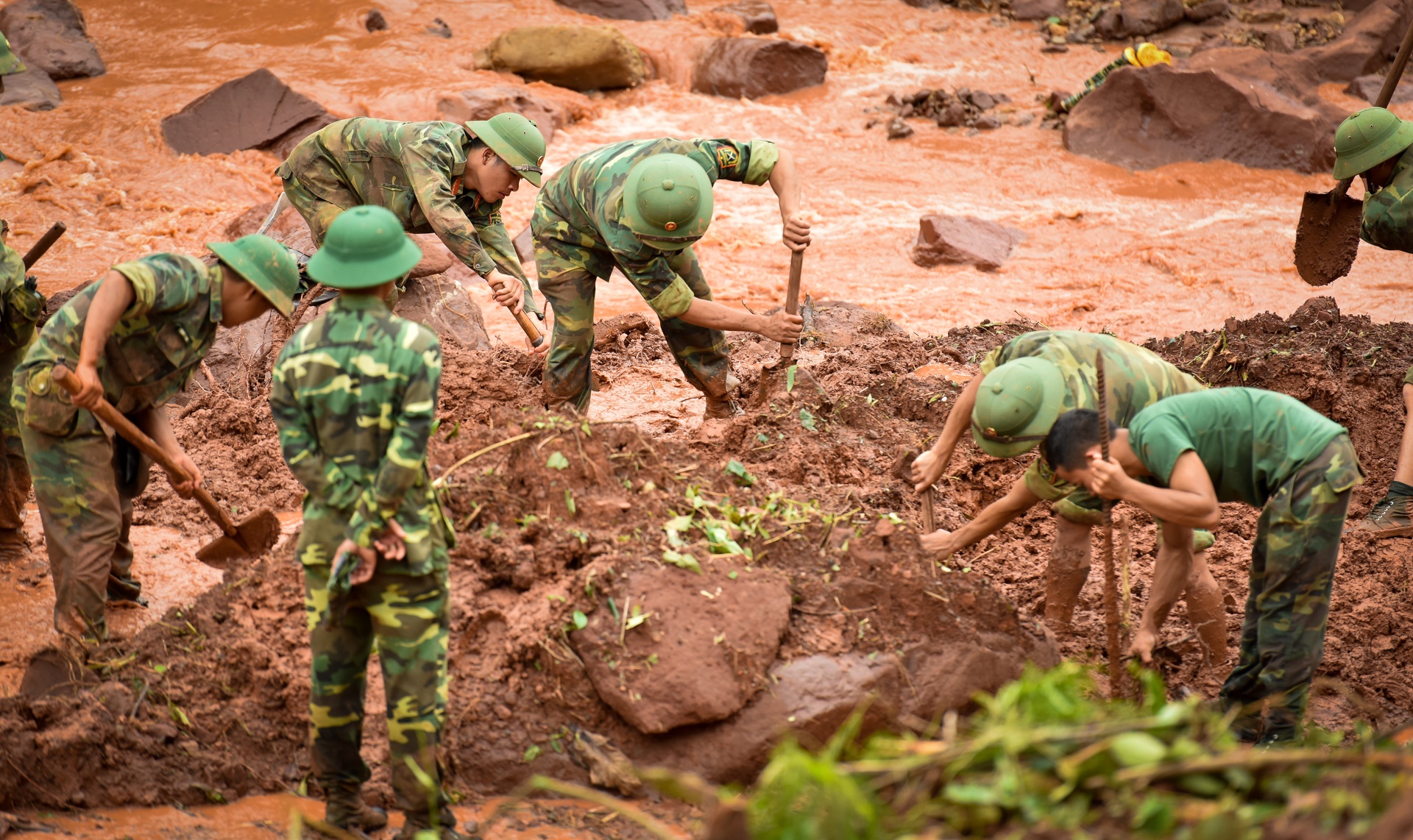 bản nghèo có 5 người mất tích ảnh 24 ban ngheo co 5 nguoi mat tich anh 24