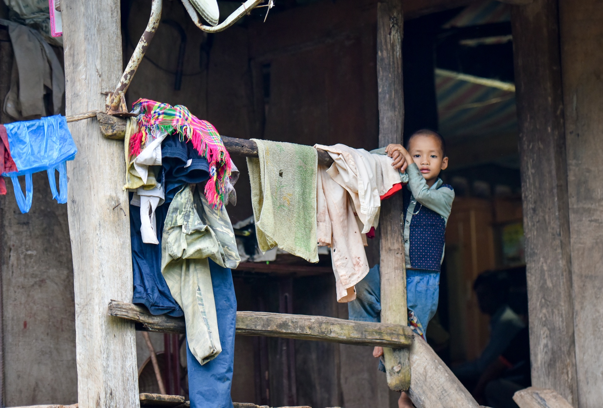 bản nghèo có 5 người mất tích ảnh 8 ban ngheo co 5 nguoi mat tich anh 8