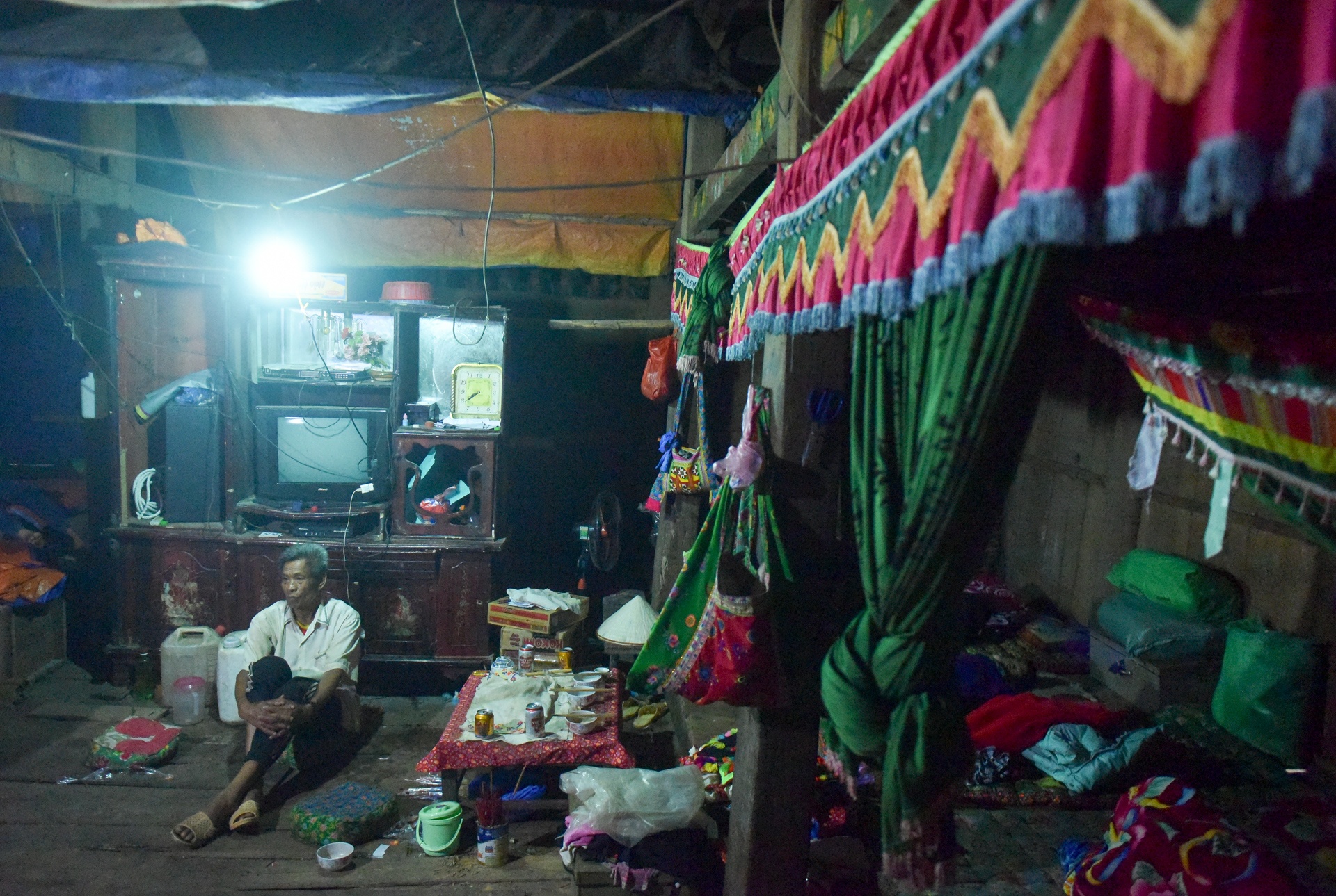 bản nghèo có 5 người mất tích ảnh 15 ban ngheo co 5 nguoi mat tich anh 15