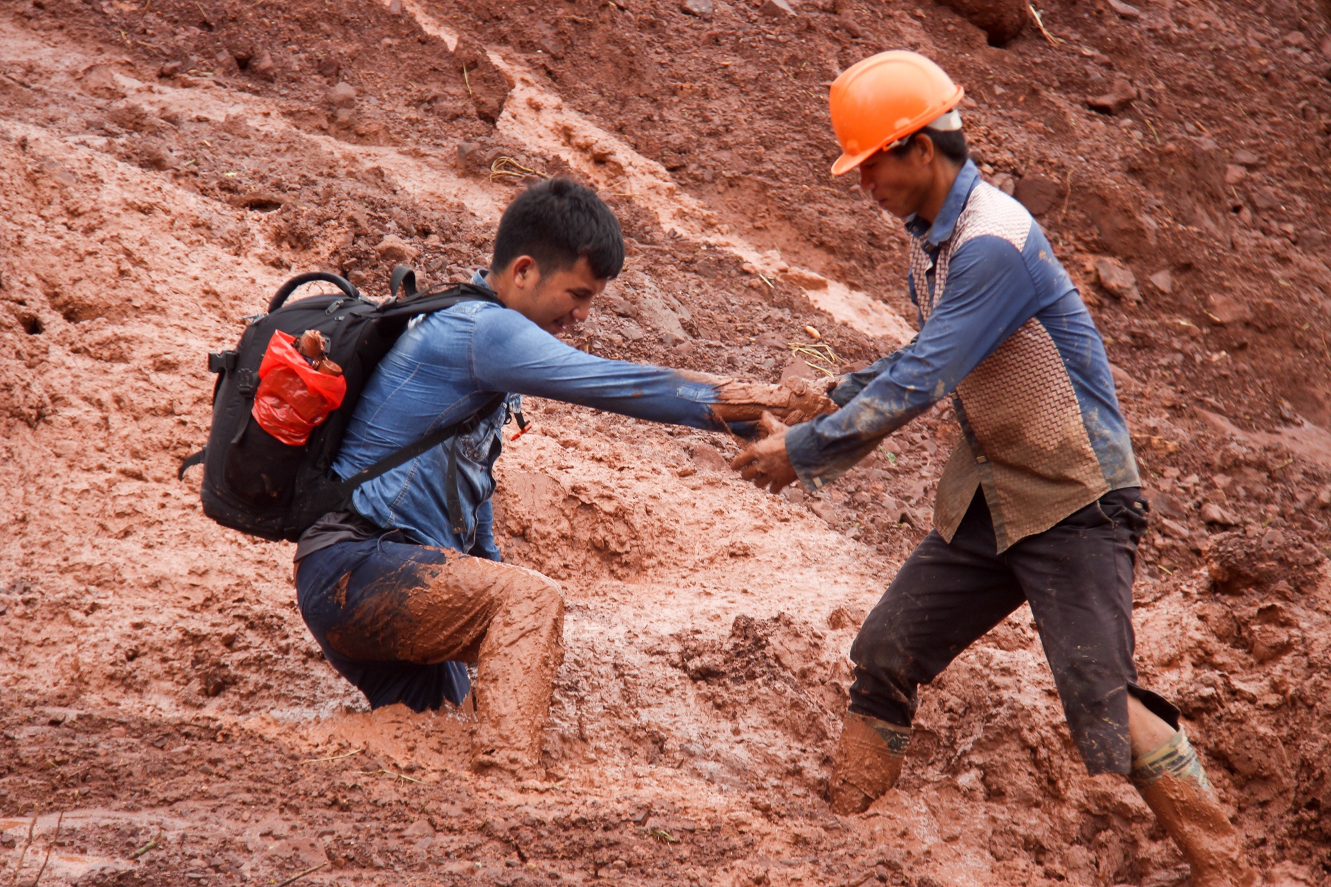 bản nghèo có 5 người mất tích ảnh 20 ban ngheo co 5 nguoi mat tich anh 20