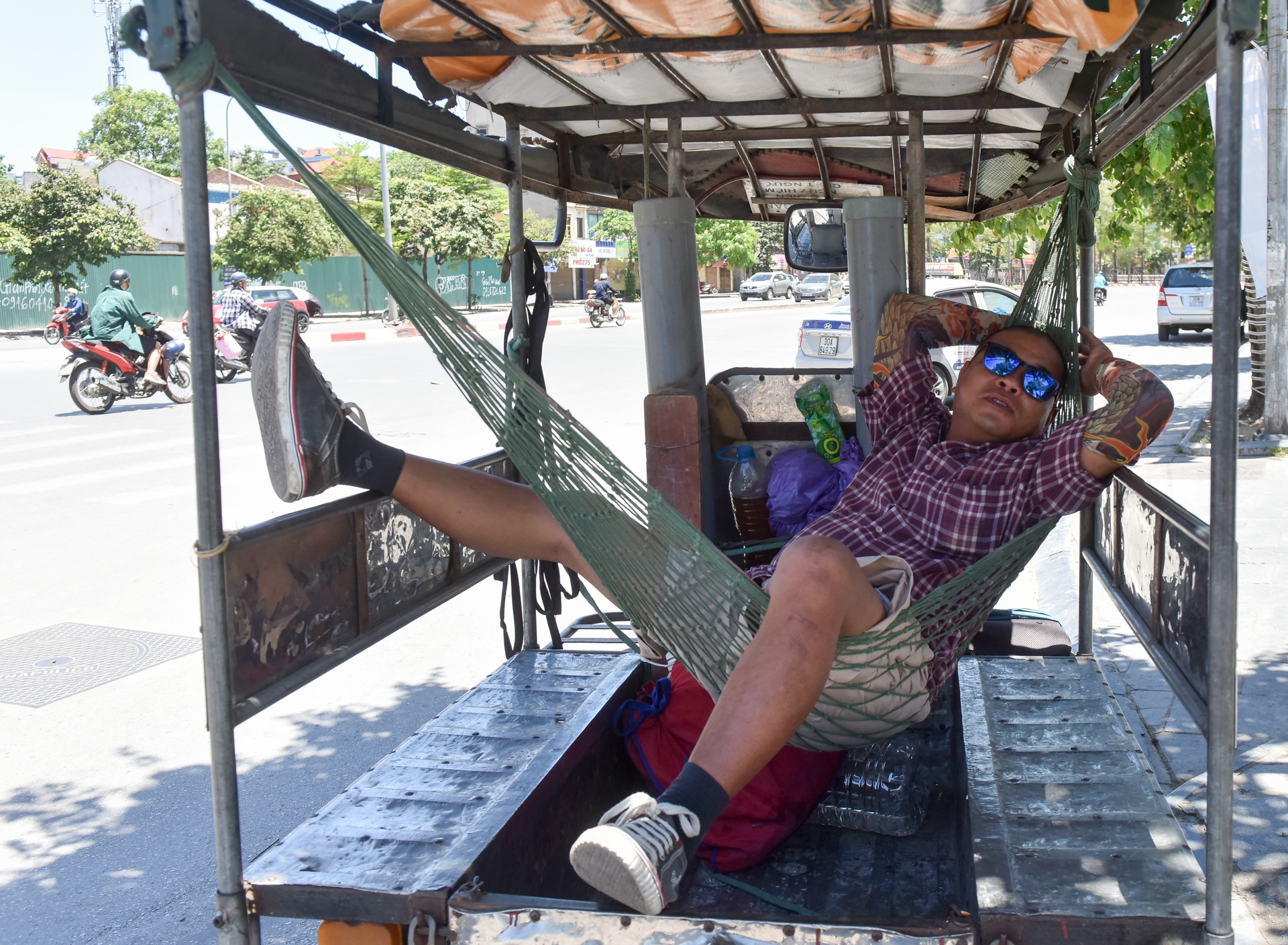 nguoi ha noi tim cach chong nong anh 13