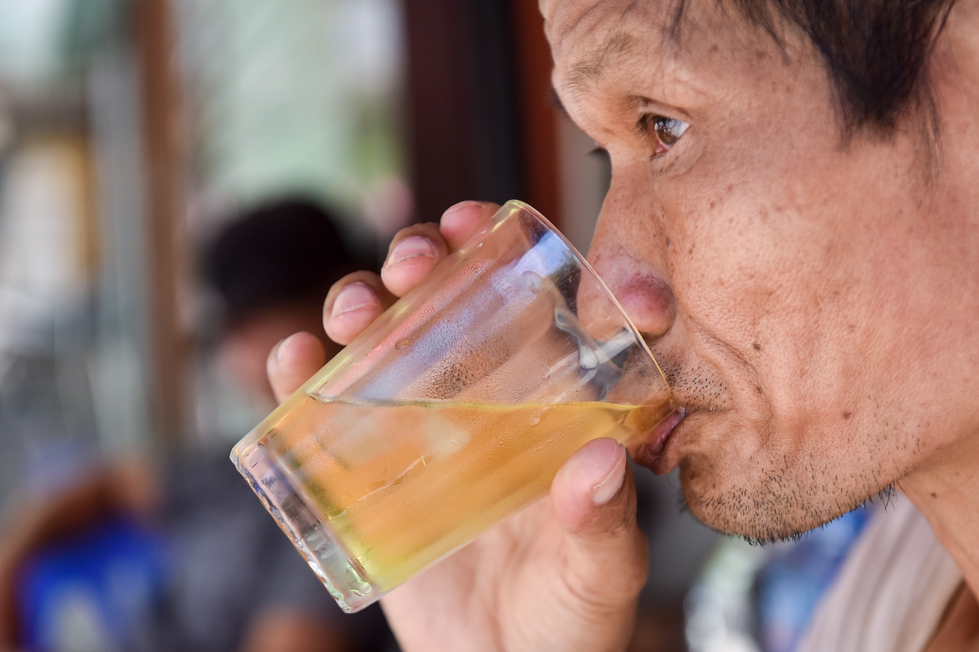 nguoi ha noi tim cach chong nong anh 5