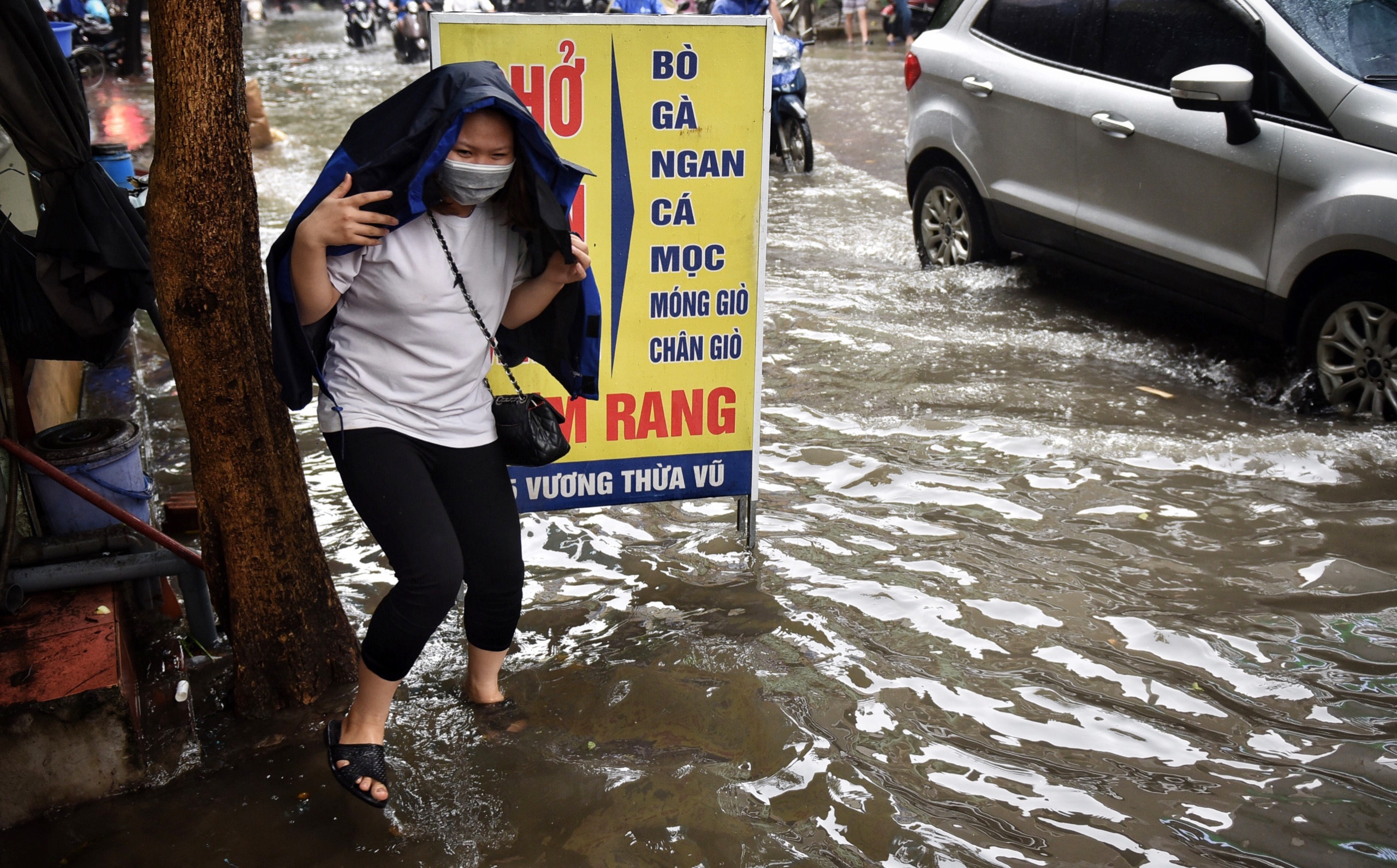 mua ngap cac tuyen duong Ha Noi anh 5