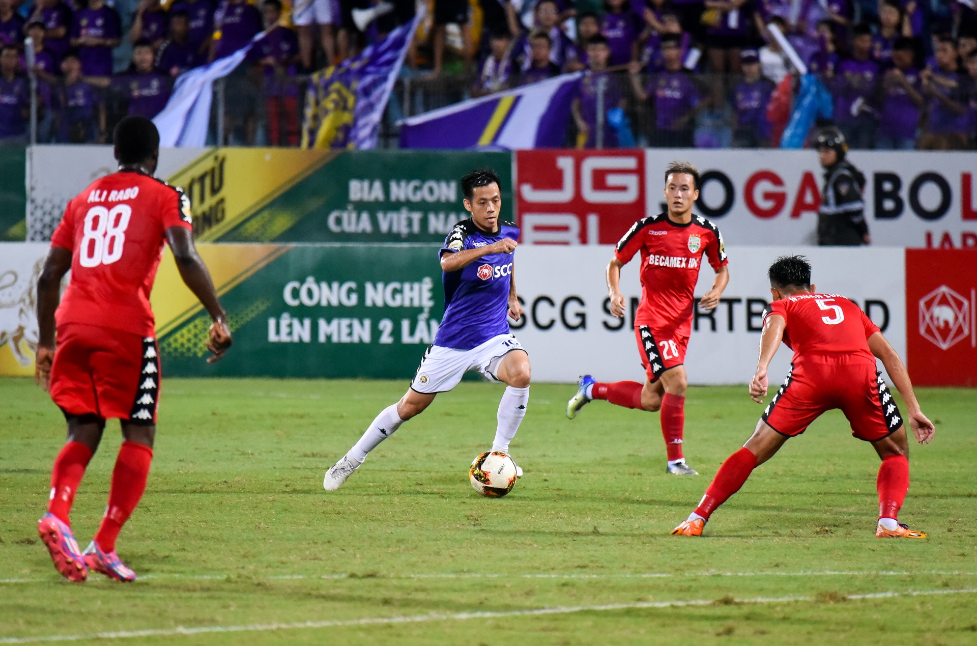 Ha Noi loi nguoc dong anh 3