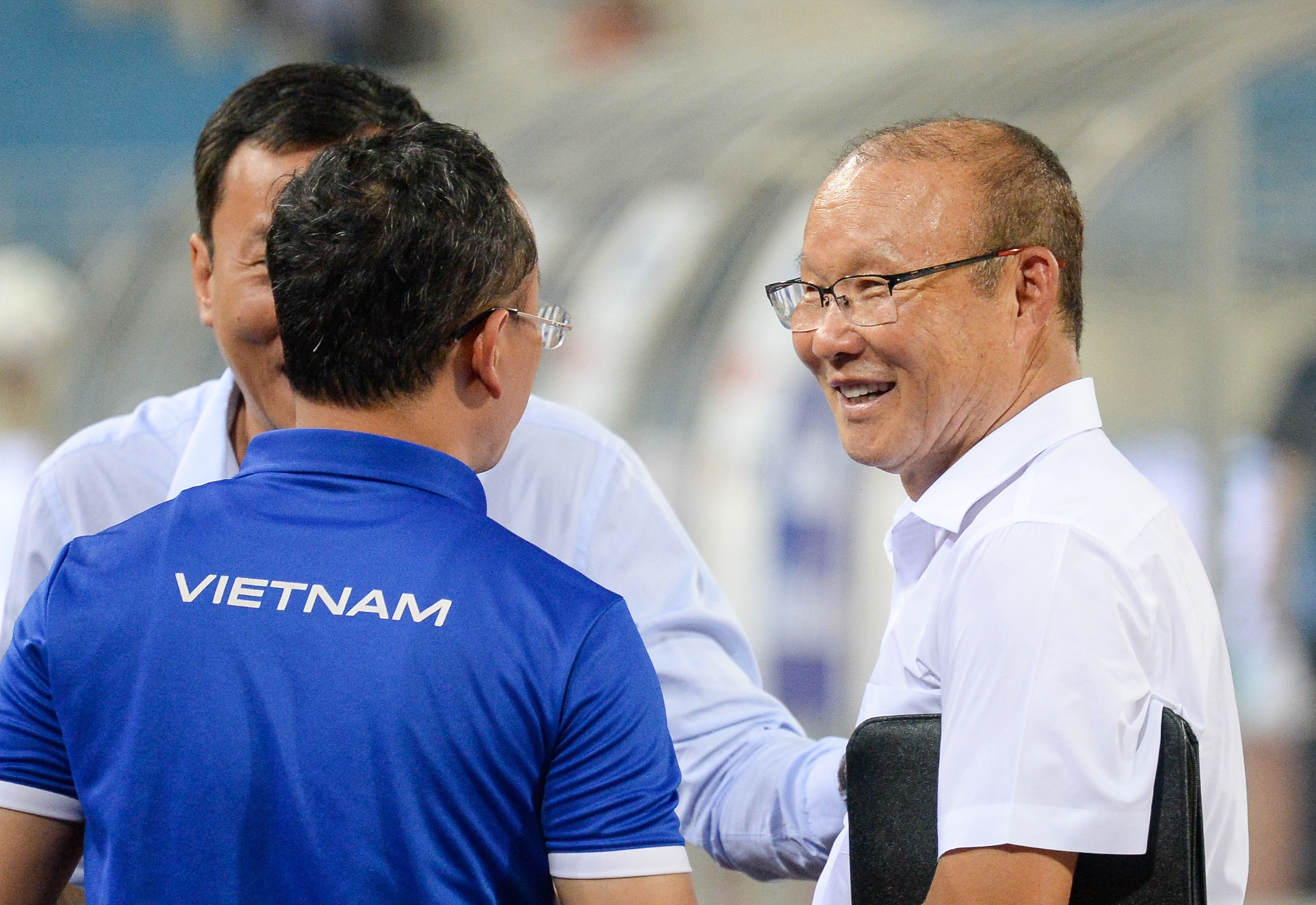 Van Toan toa sang anh 12