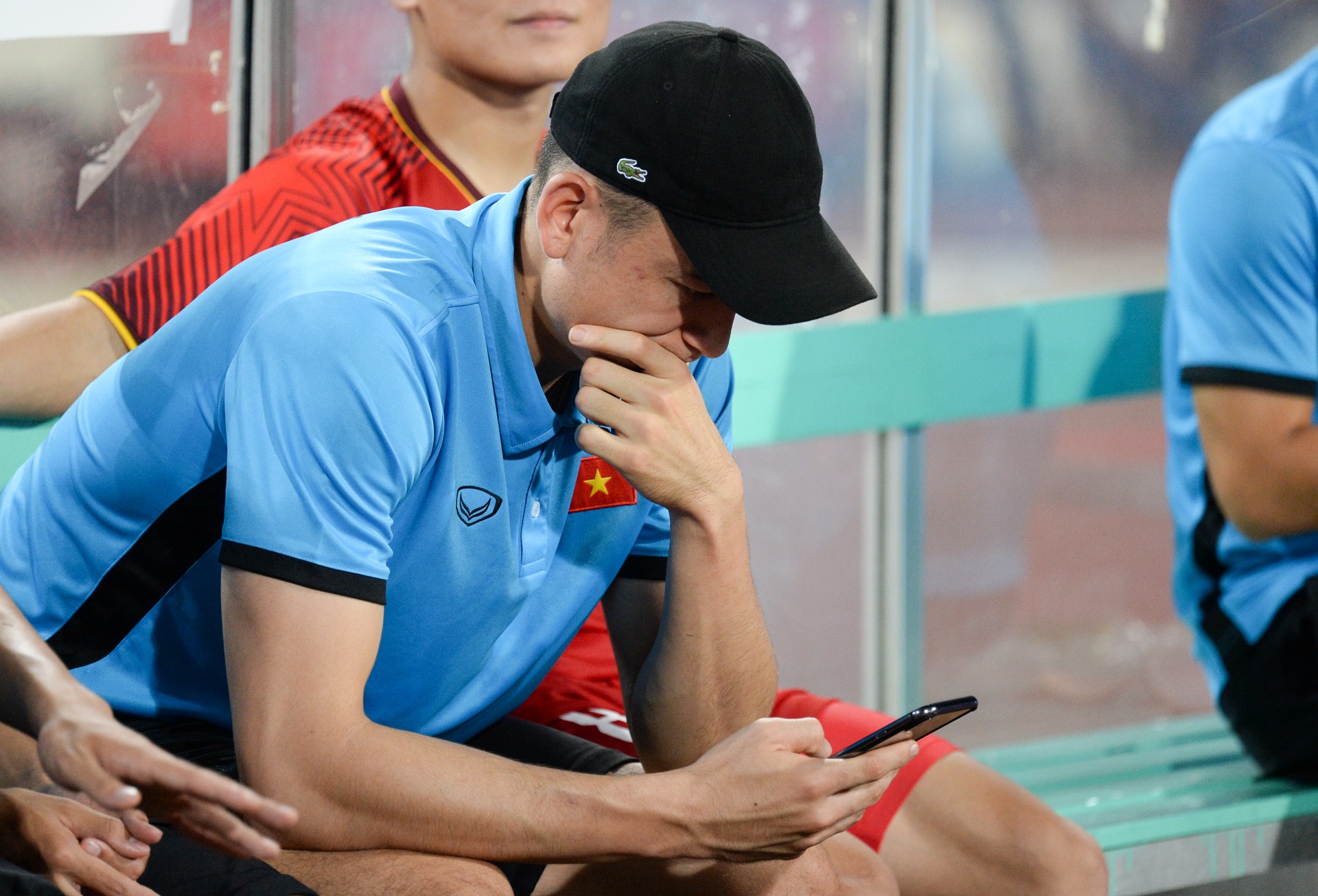 Van Lam buon ba nhin dong doi an mung anh 10