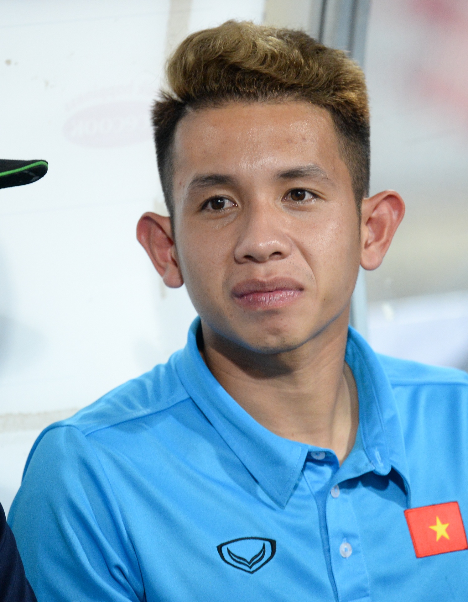 Van Lam buon ba nhin dong doi an mung anh 11