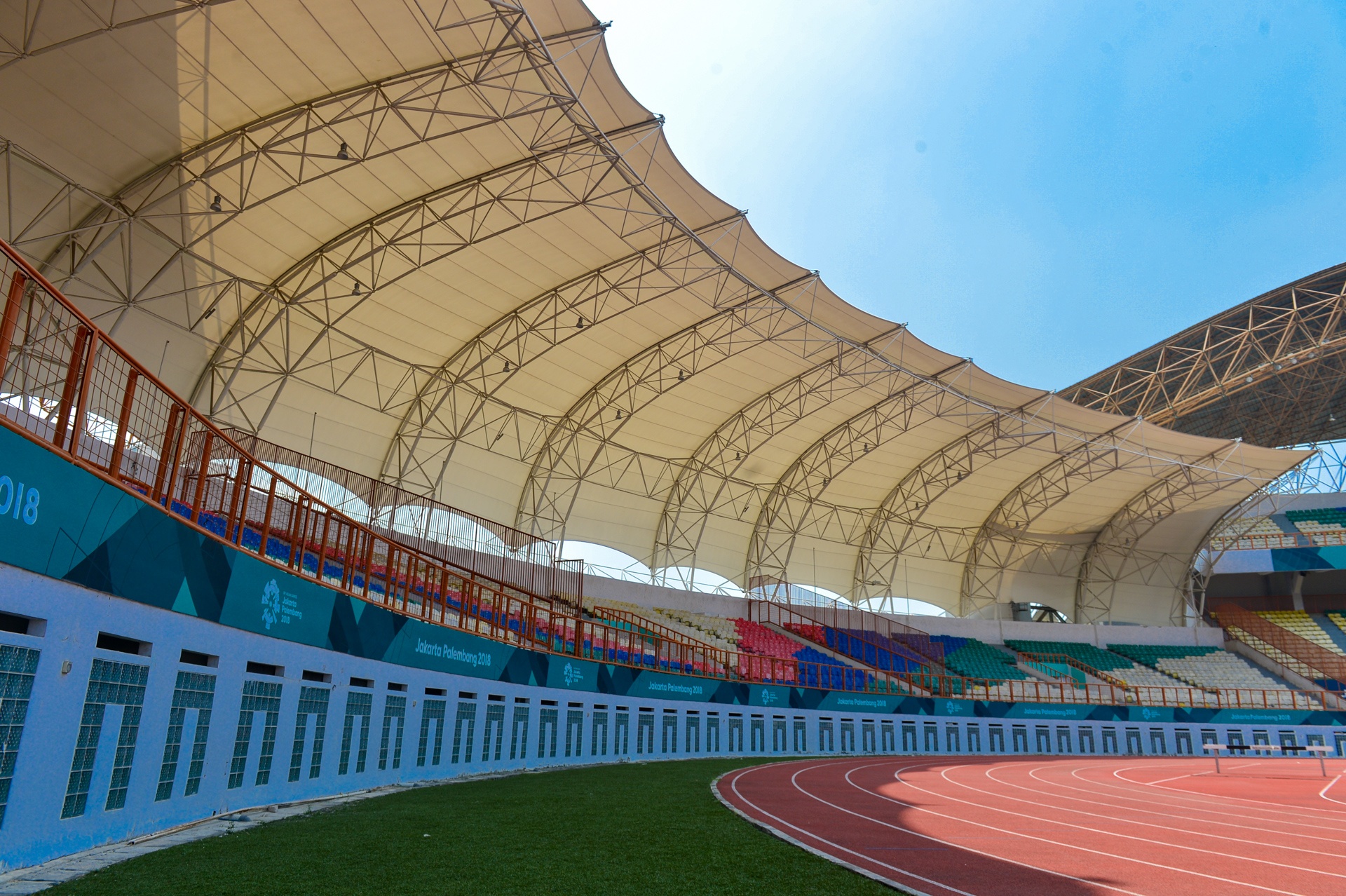 Sân thi đấu 5 sao của Olympic Việt Nam ảnh 5 San thi dau 5 sao cua Olympic Viet Nam anh 5