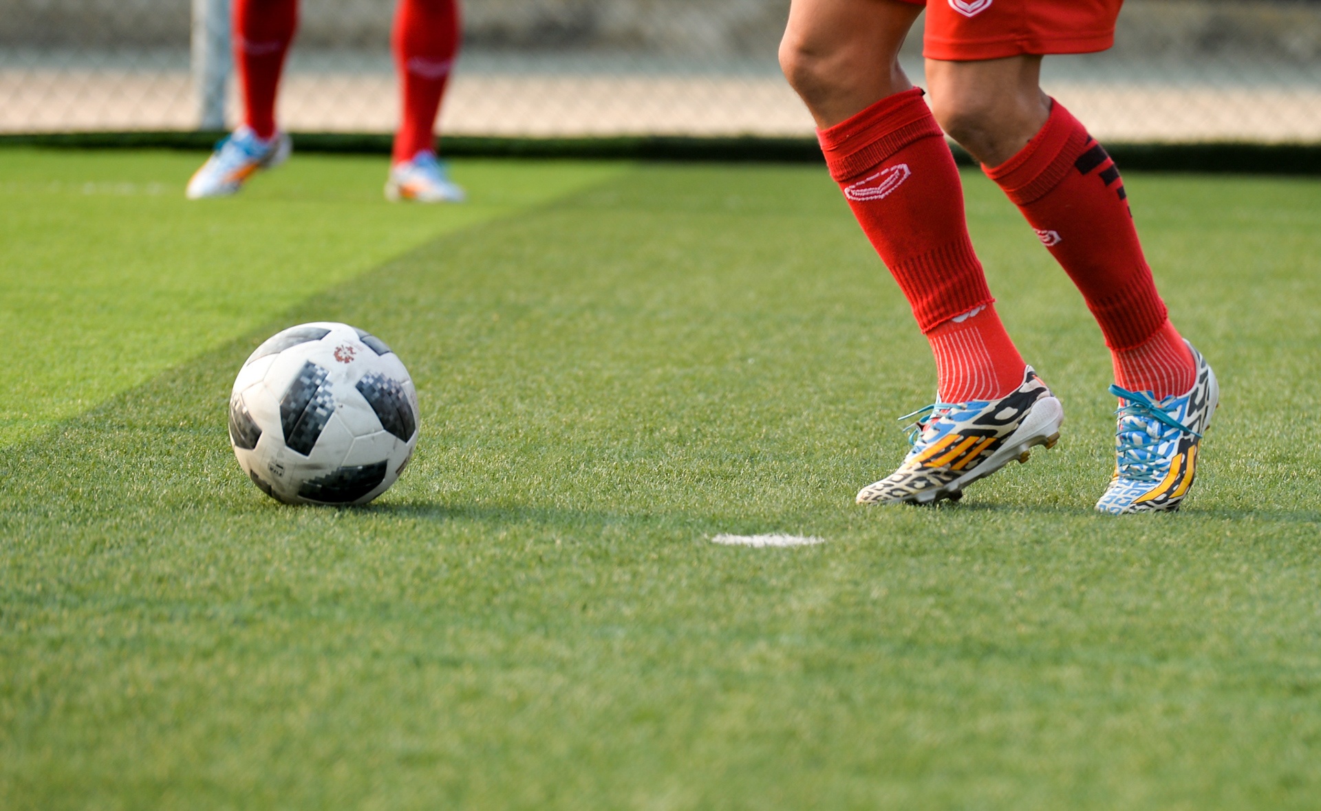 mặt sân tiêu chuẩn công nhân của Olympic Việt Nam ảnh 13 mat san tieu chuan cong nhan cua Olympic Viet Nam anh 13