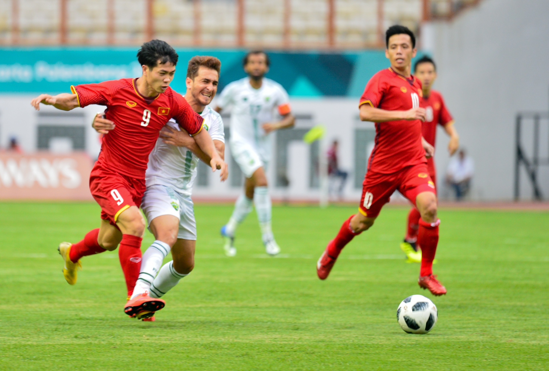 Cong Phuong sut hong phat den anh 3