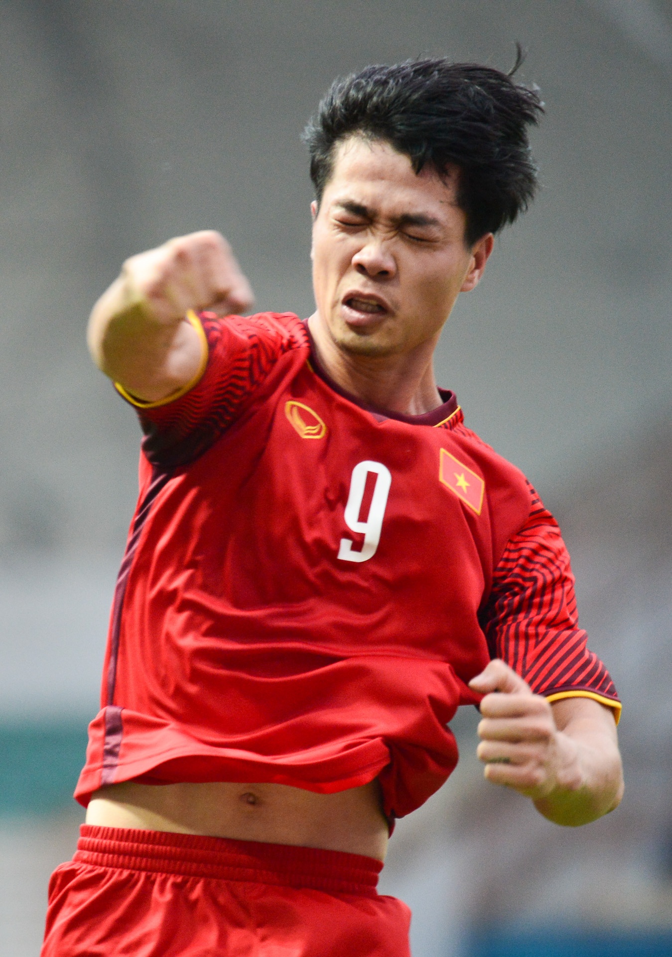 Cong Phuong sut hong phat den anh 6