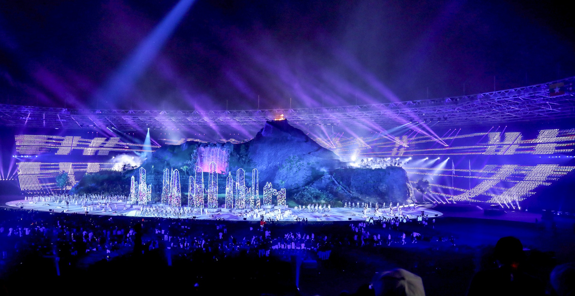 Tong thong Indonesia lai moto phan khoi lon anh 5