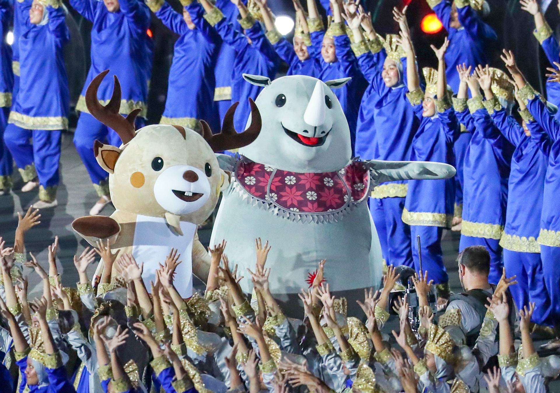 Le khai mac ASIAD: 10.000 nguoi bieu dien, mot ty nguoi xem hinh anh