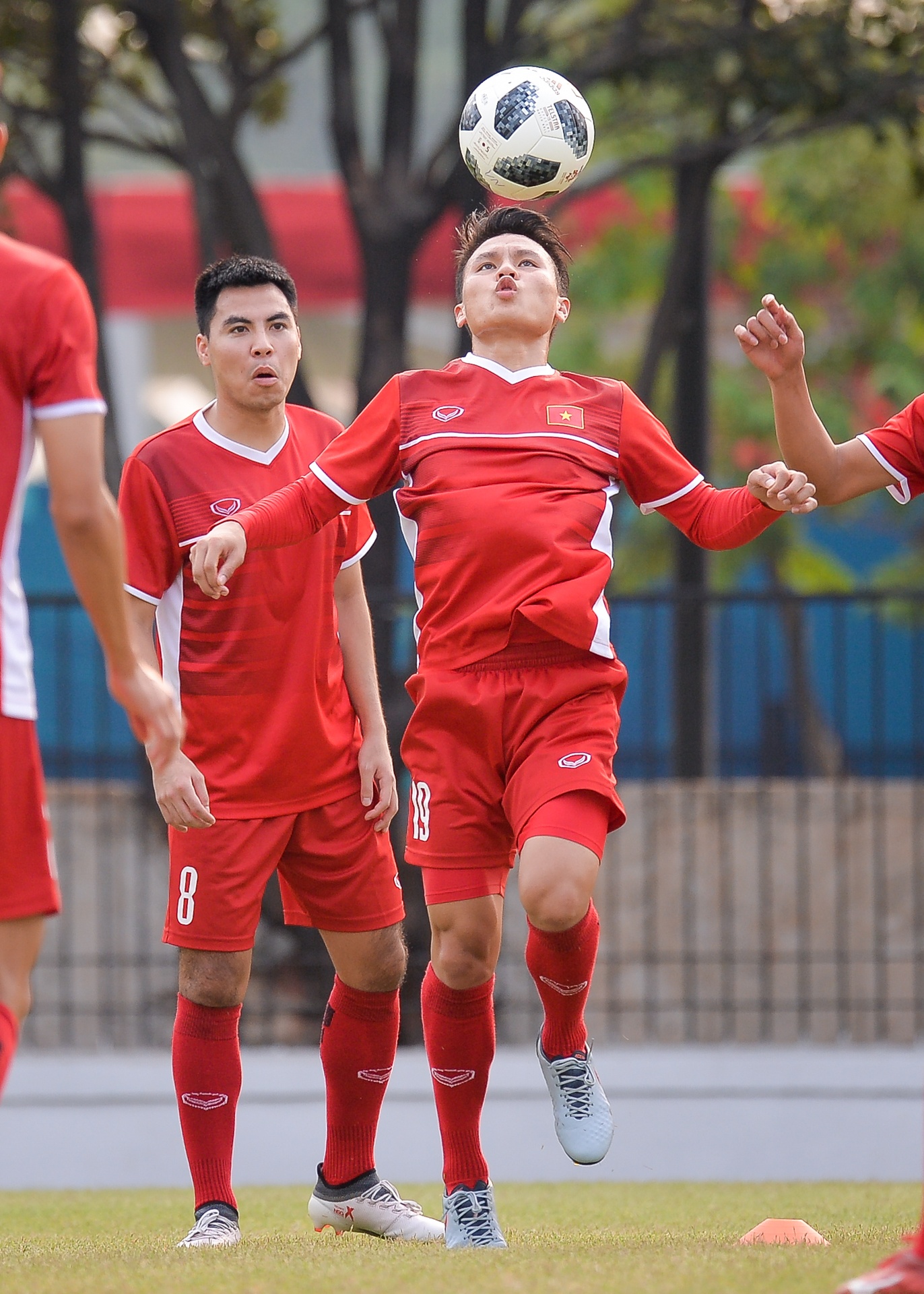 Quang Hai ham doa dong doi anh 5