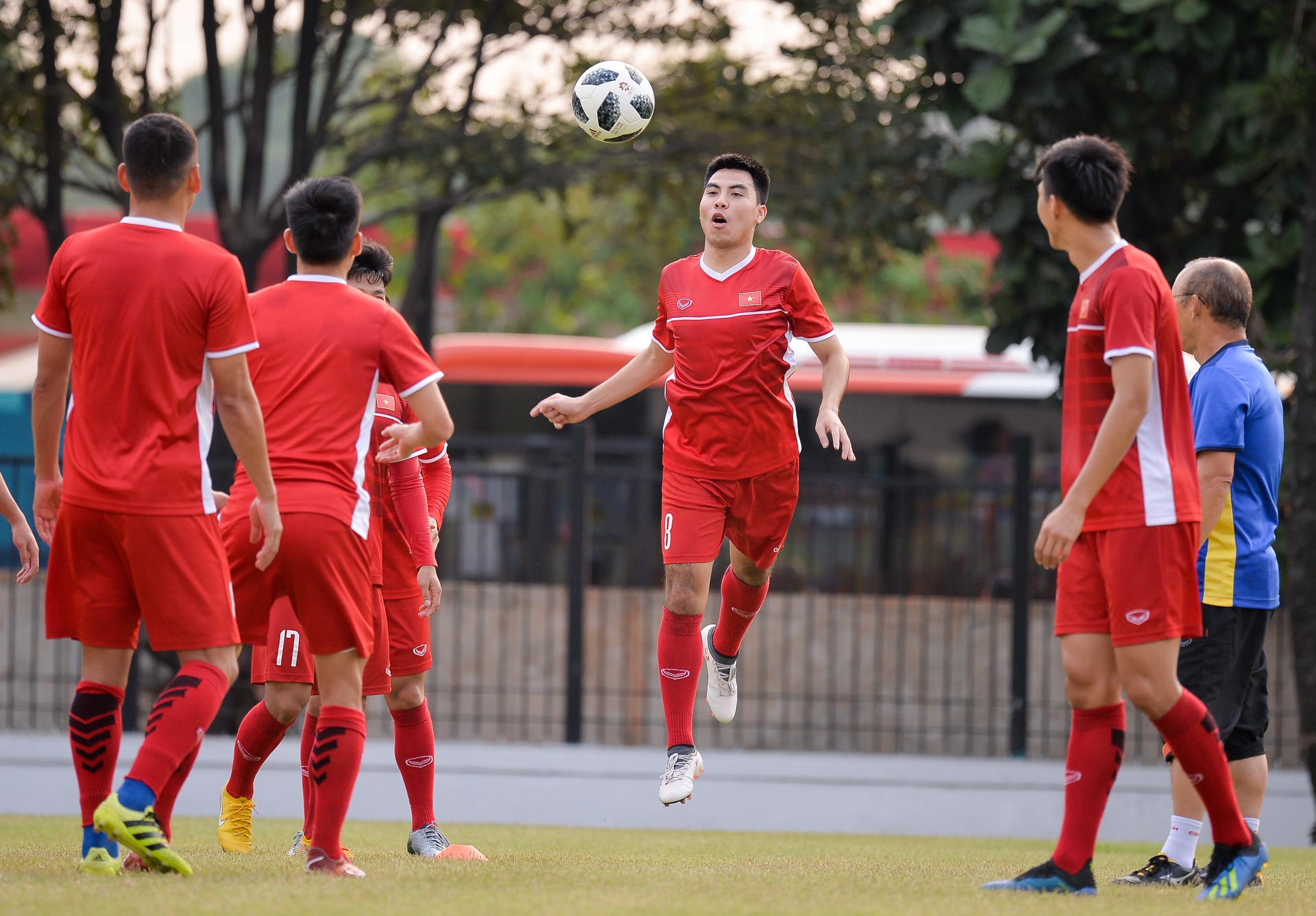 Quang Hai ham doa dong doi anh 6