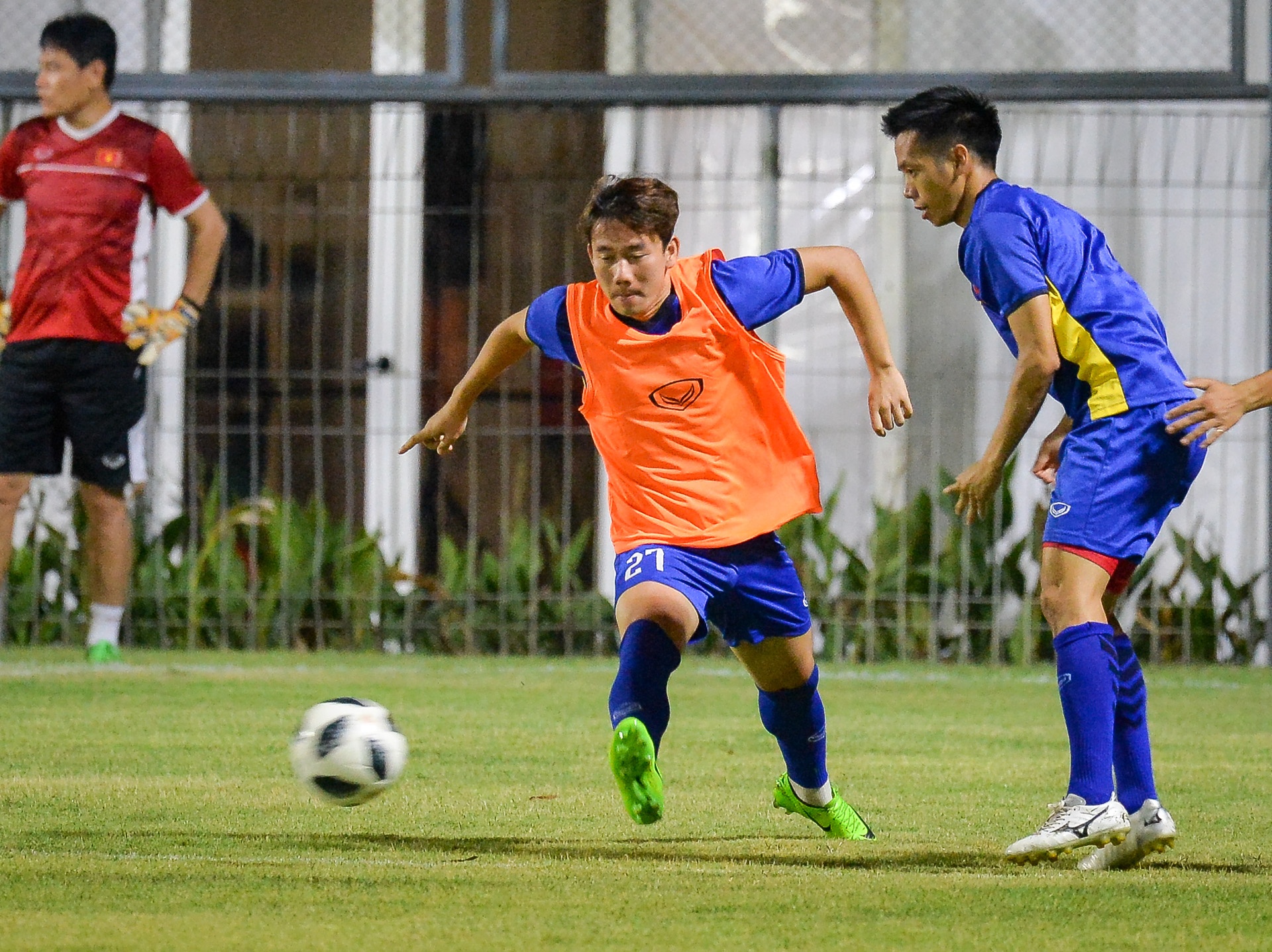 Olympic Viet Nam tap danh dau anh 9