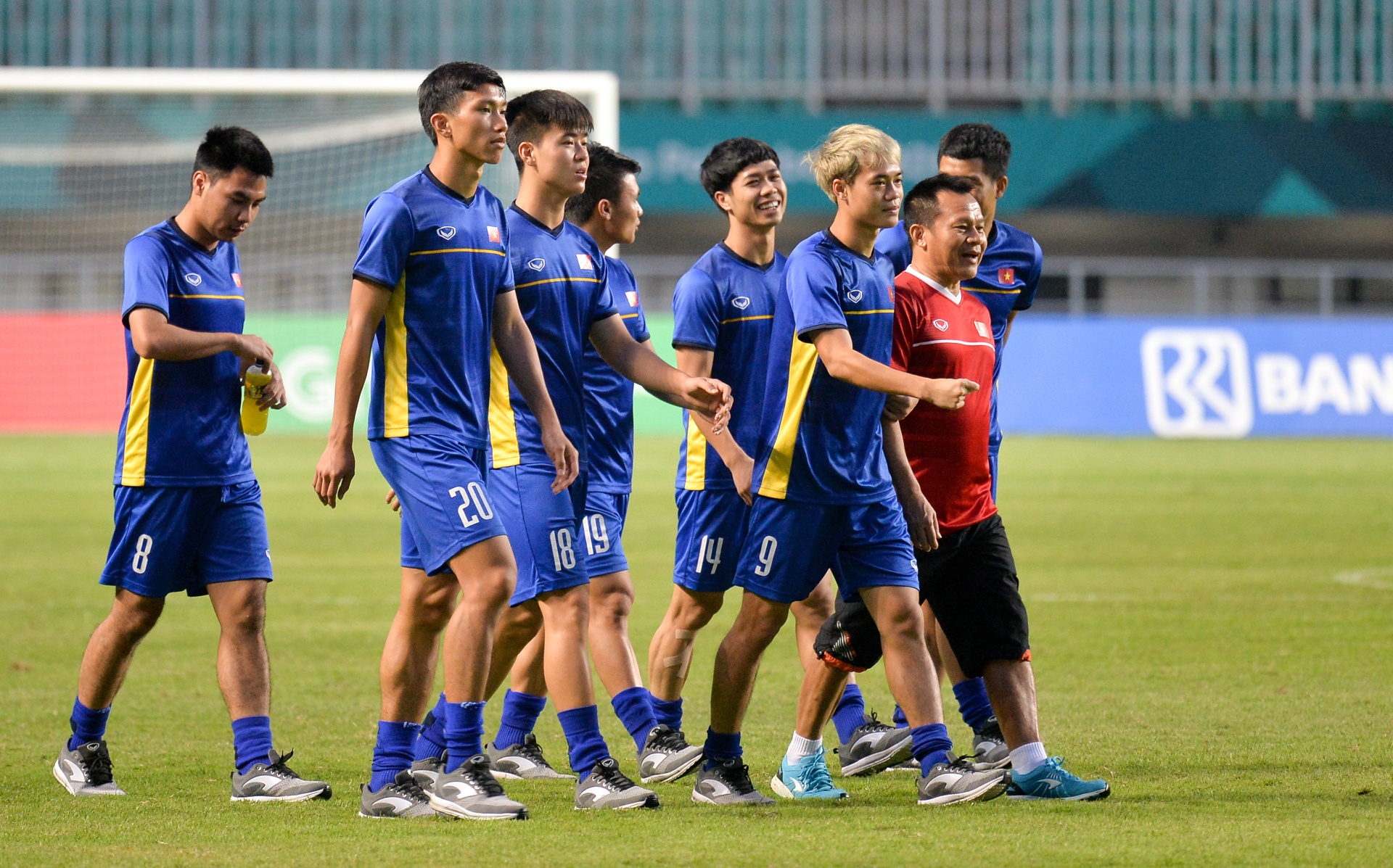 phong vien Han Quoc bay vay Olympic Viet Nam anh 8