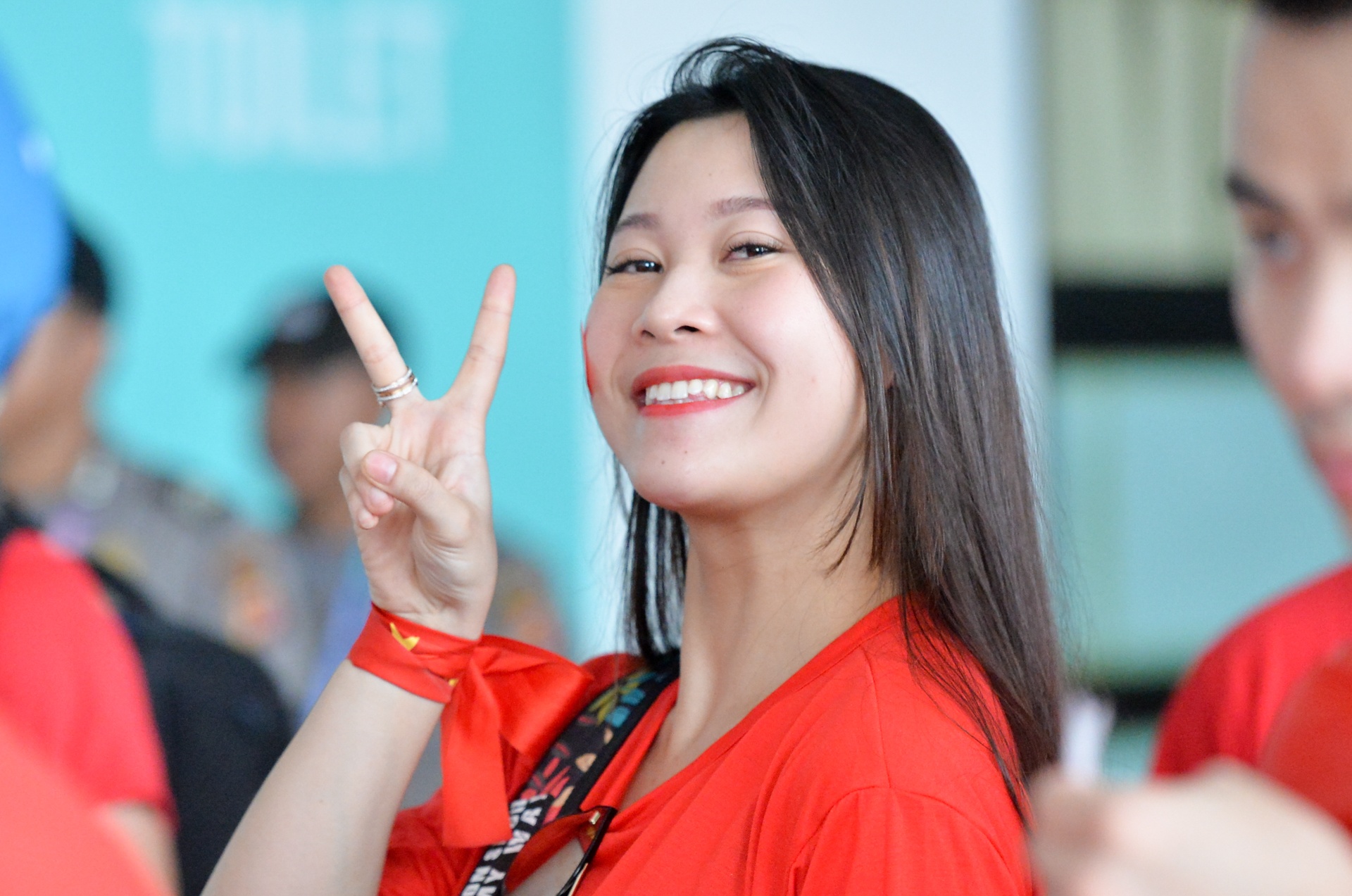 Co dong vien Han Viet do sac anh 4