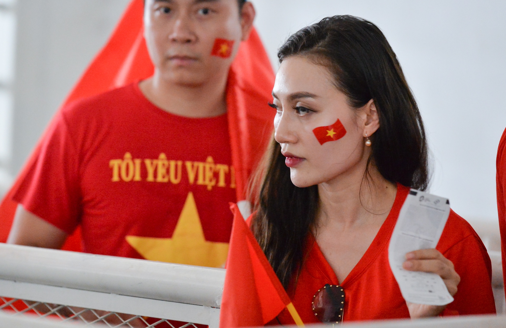 Co dong vien Han Viet do sac anh 7